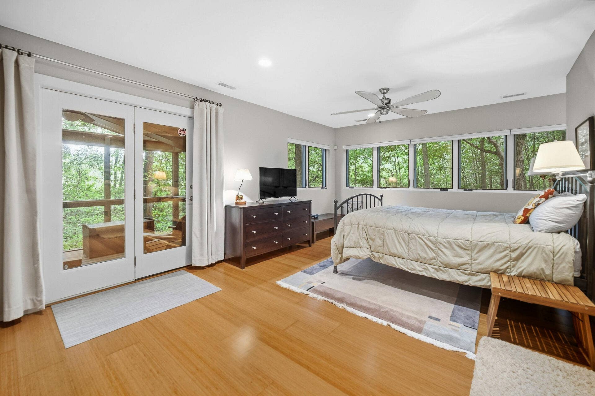 69 Tryon Farm Lane, Michigan City, IN 46360 DSC04808