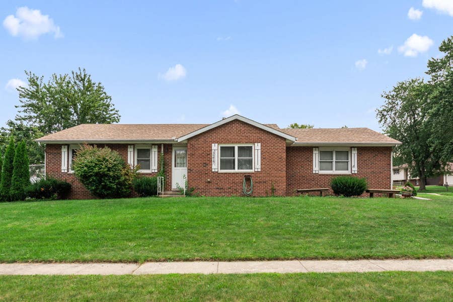 Property photo for 3217 Augusta Boulevard, Portage, IN