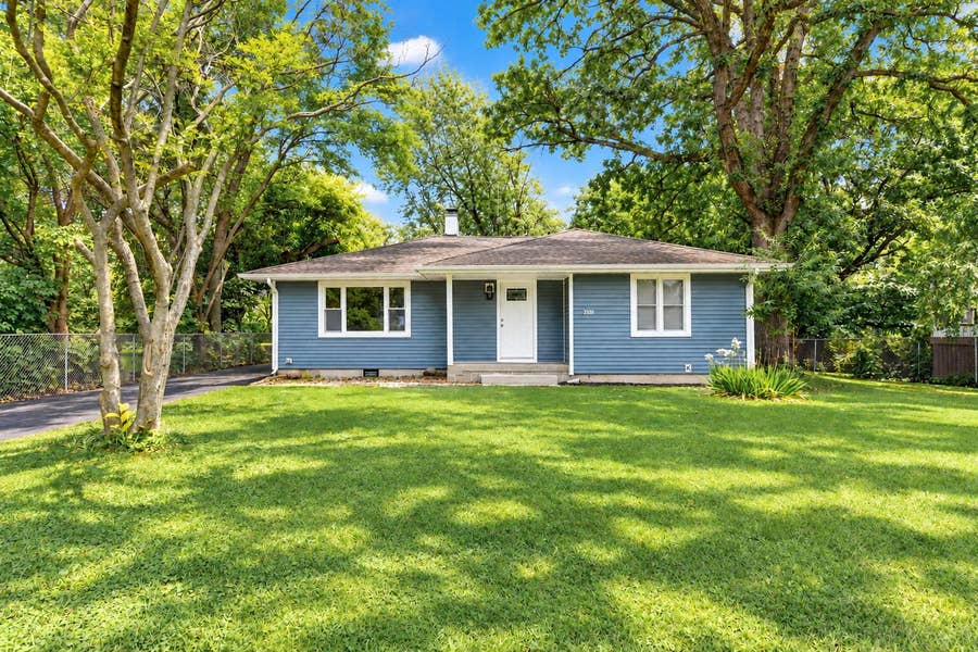 Property photo for 922 Hayes Street, Crown Point, IN