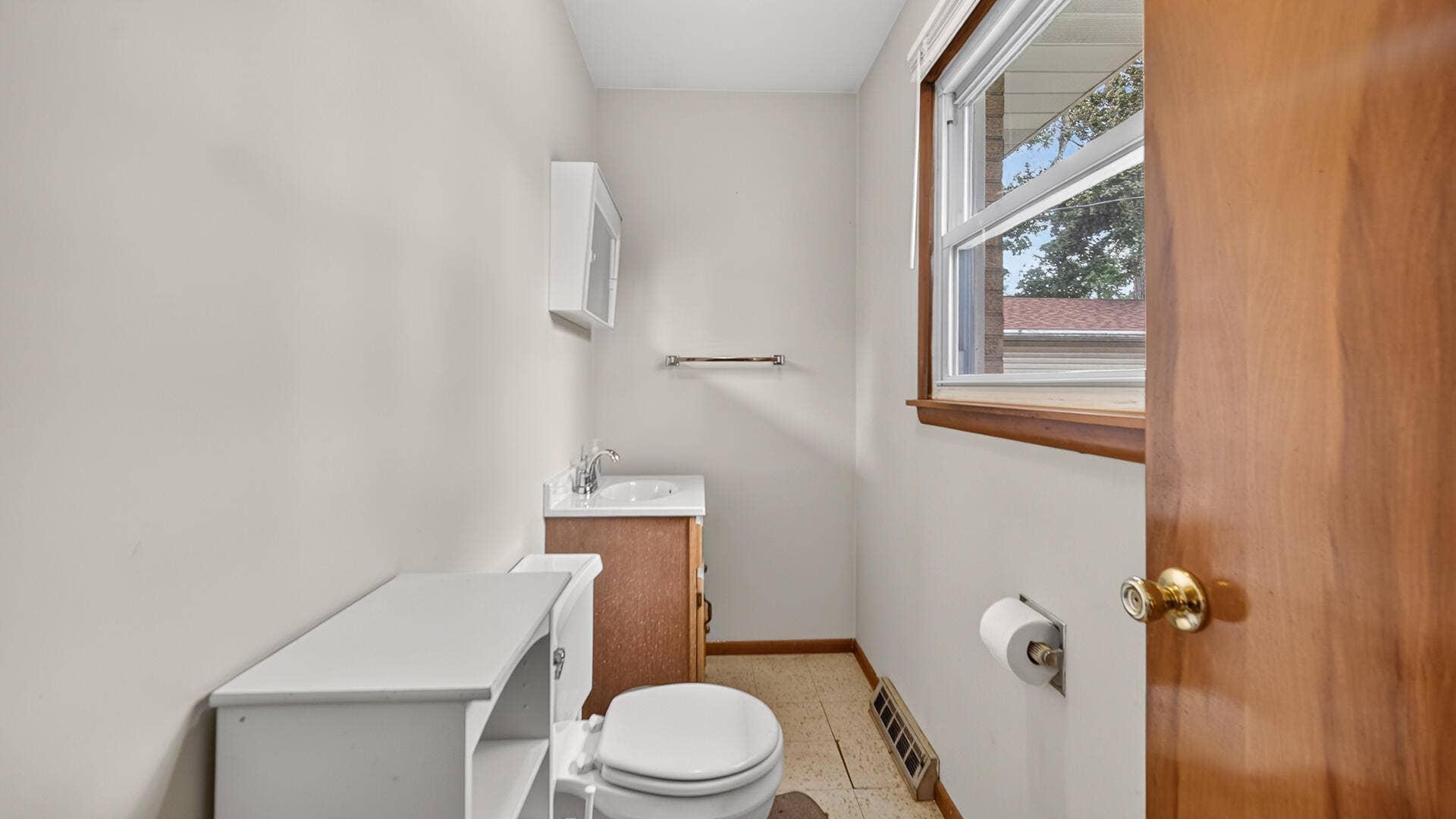 6312 Lakewood Avenue, Portage, IN 46368 SMA04493