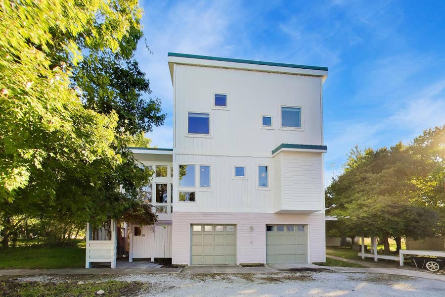 Property photo for 26 Tryon Farm Lane, Michigan City, IN