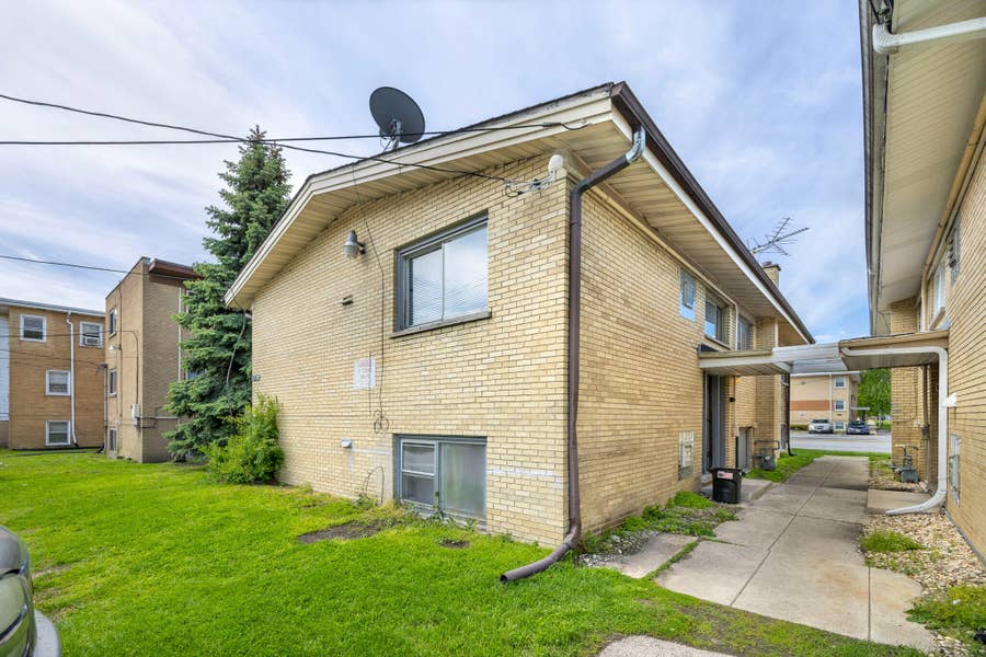 Property photo for 18425 Torrence Avenue, Lansing, IL