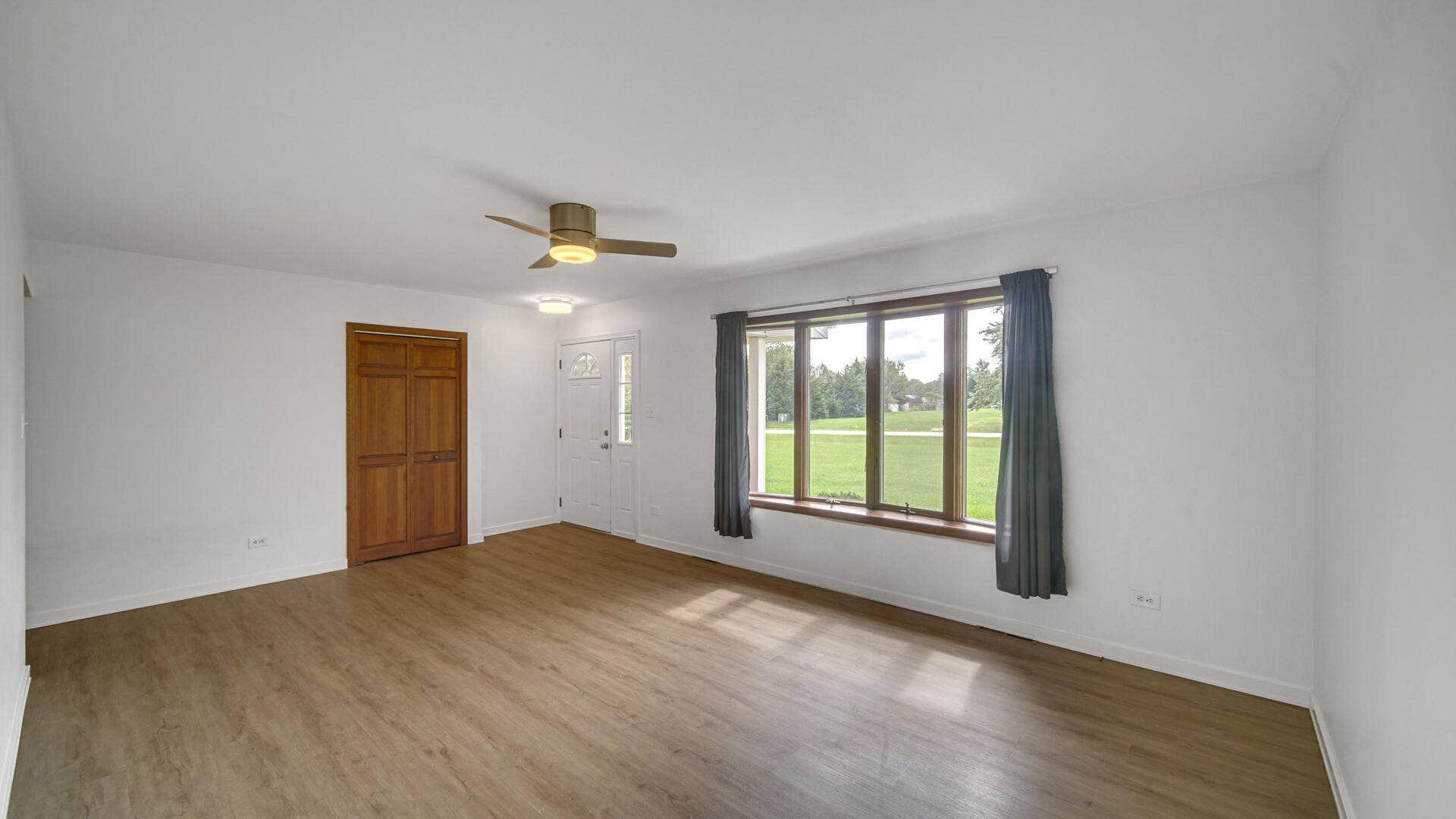 LivingRm1
