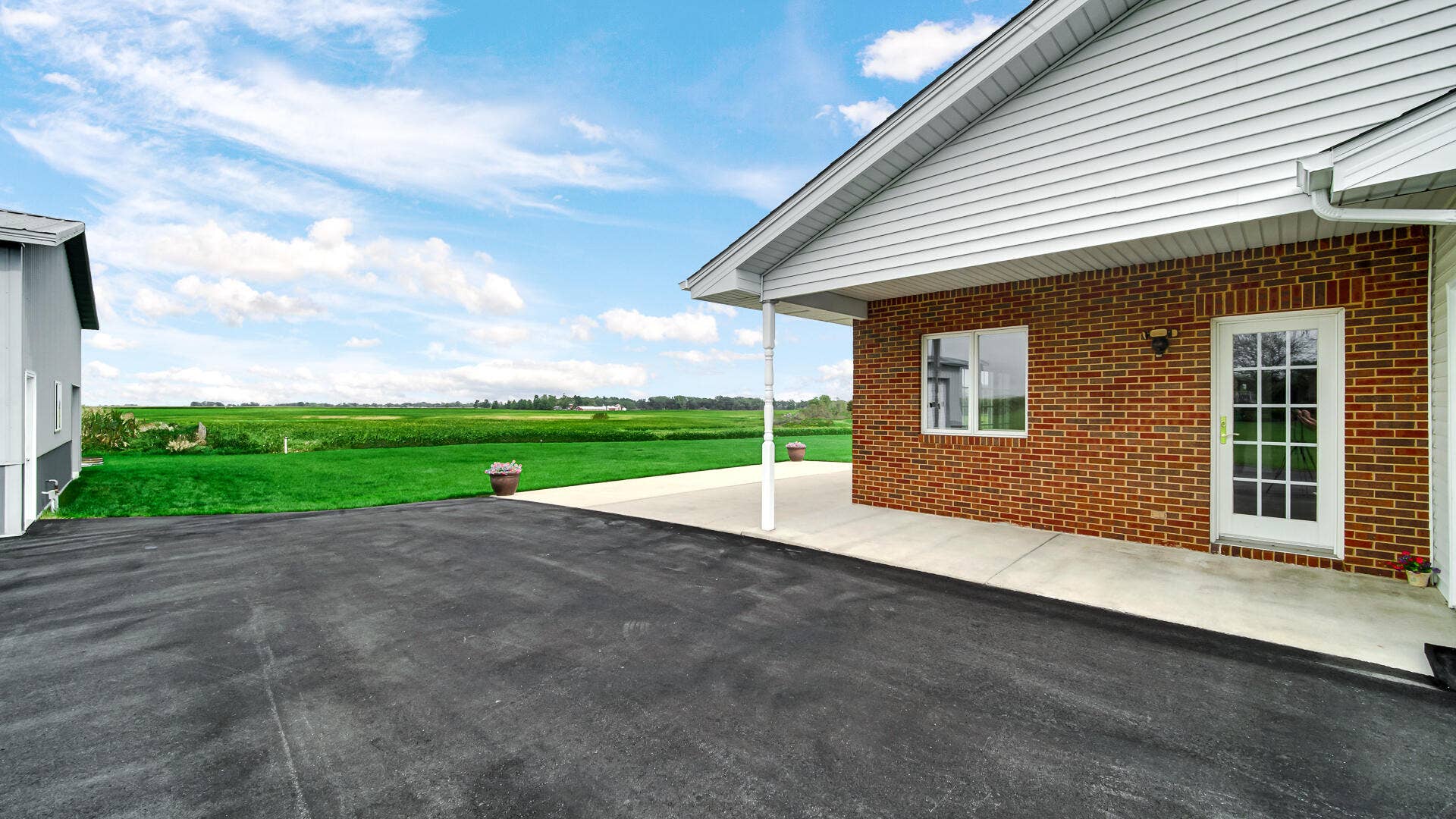 SidePatio