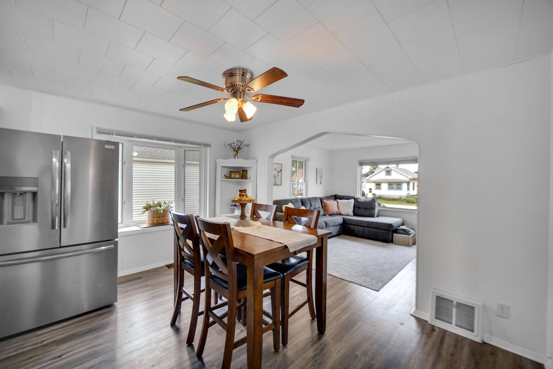 3446 Highway Avenue, Highland, IN 46322 DSC03075