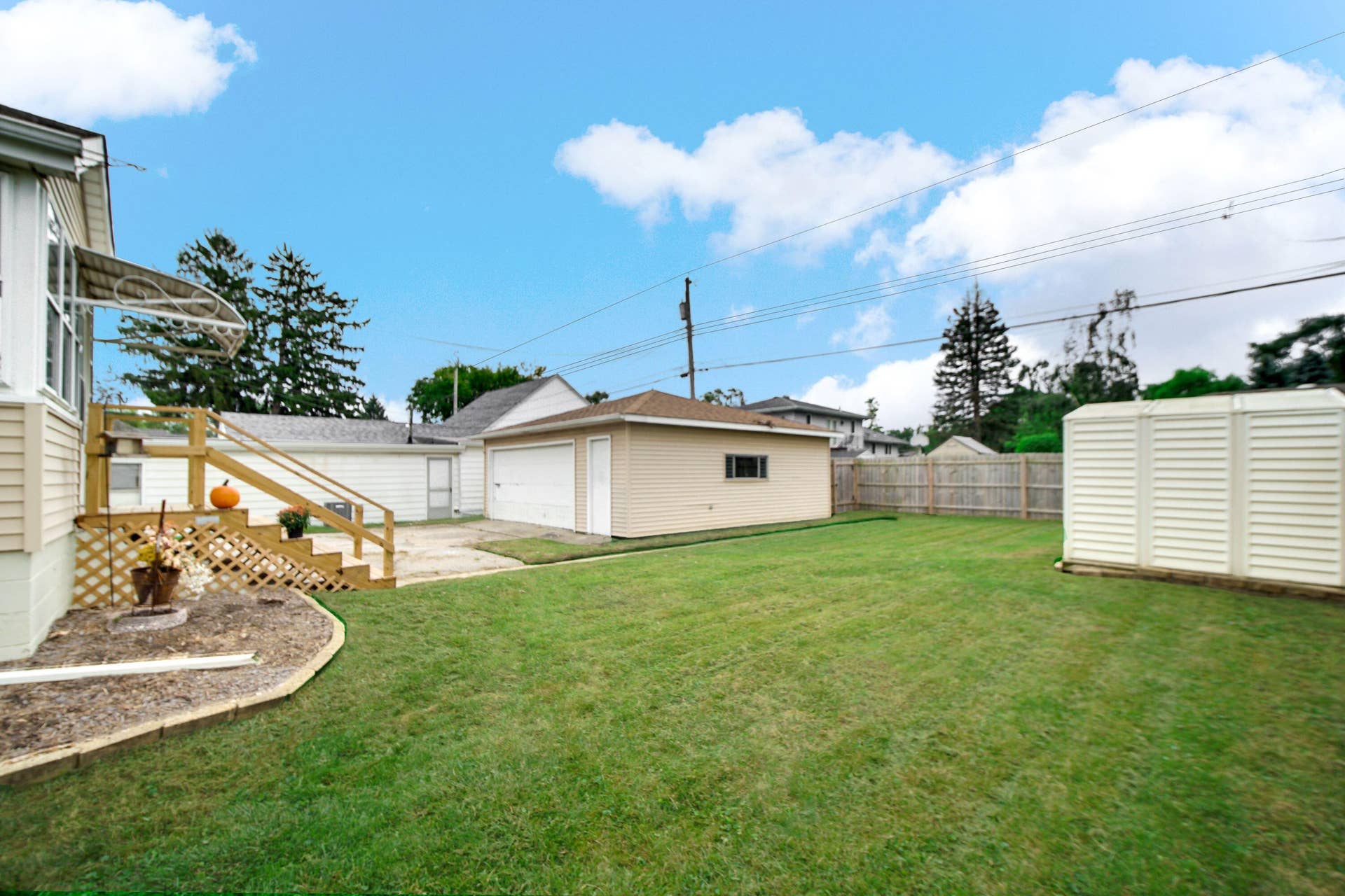 3446 Highway Avenue, Highland, IN 46322 -
