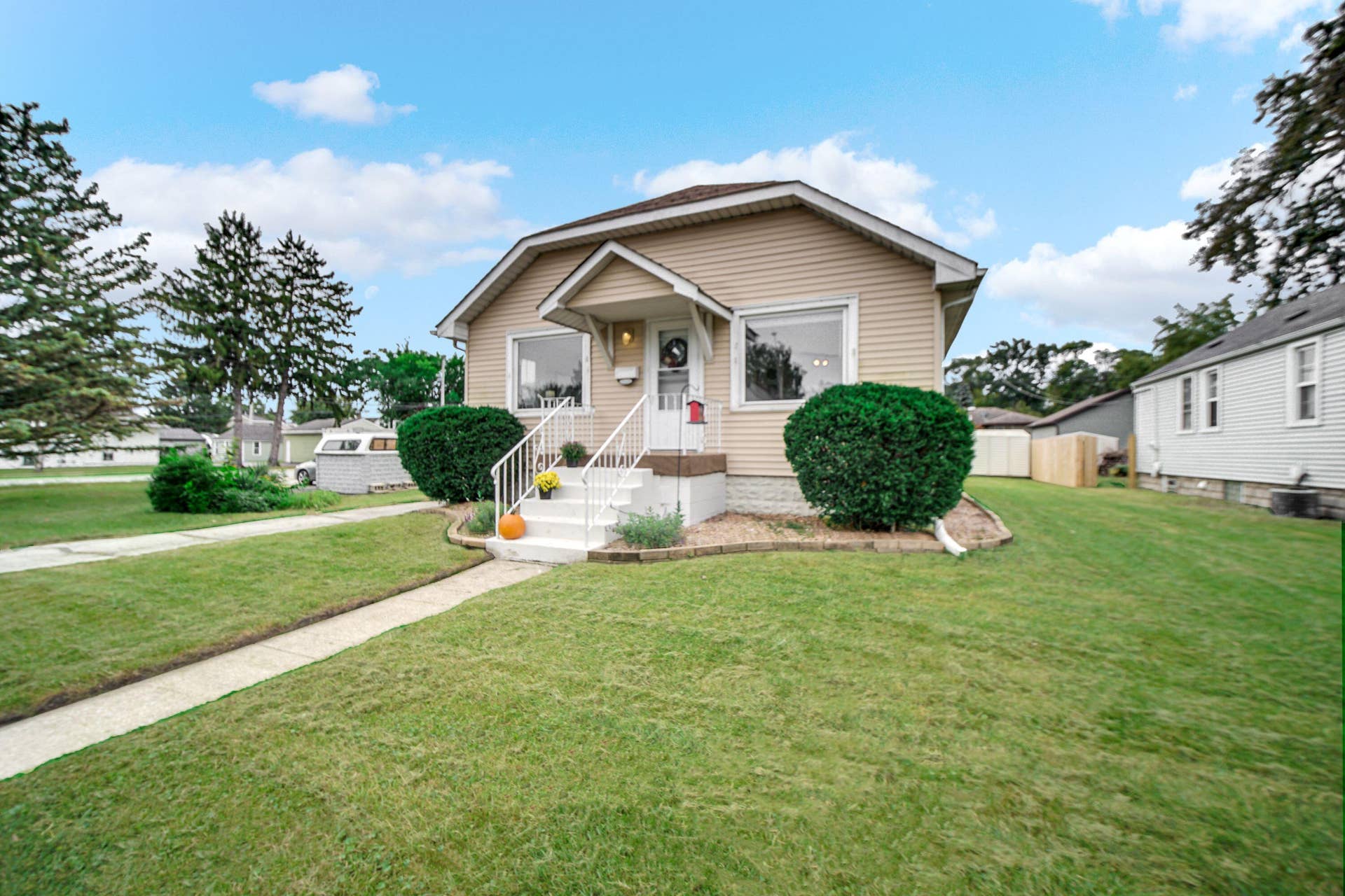 3446 Highway Avenue, Highland, IN 46322 -