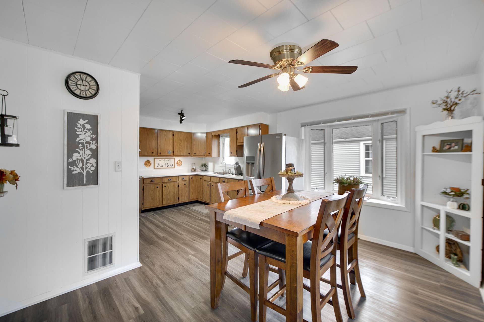 3446 Highway Avenue, Highland, IN 46322 DSC03070