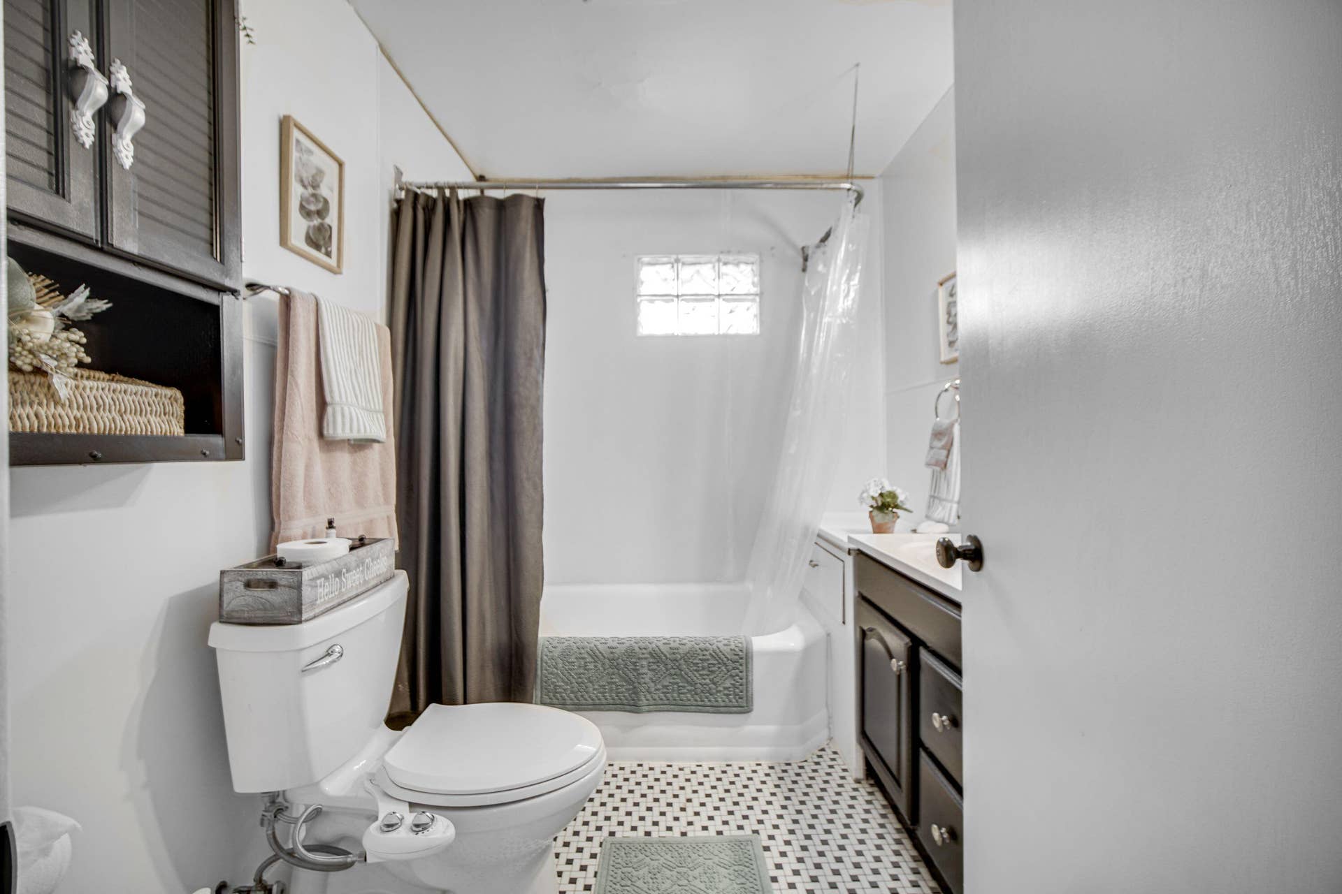 3446 Highway Avenue, Highland, IN 46322 -