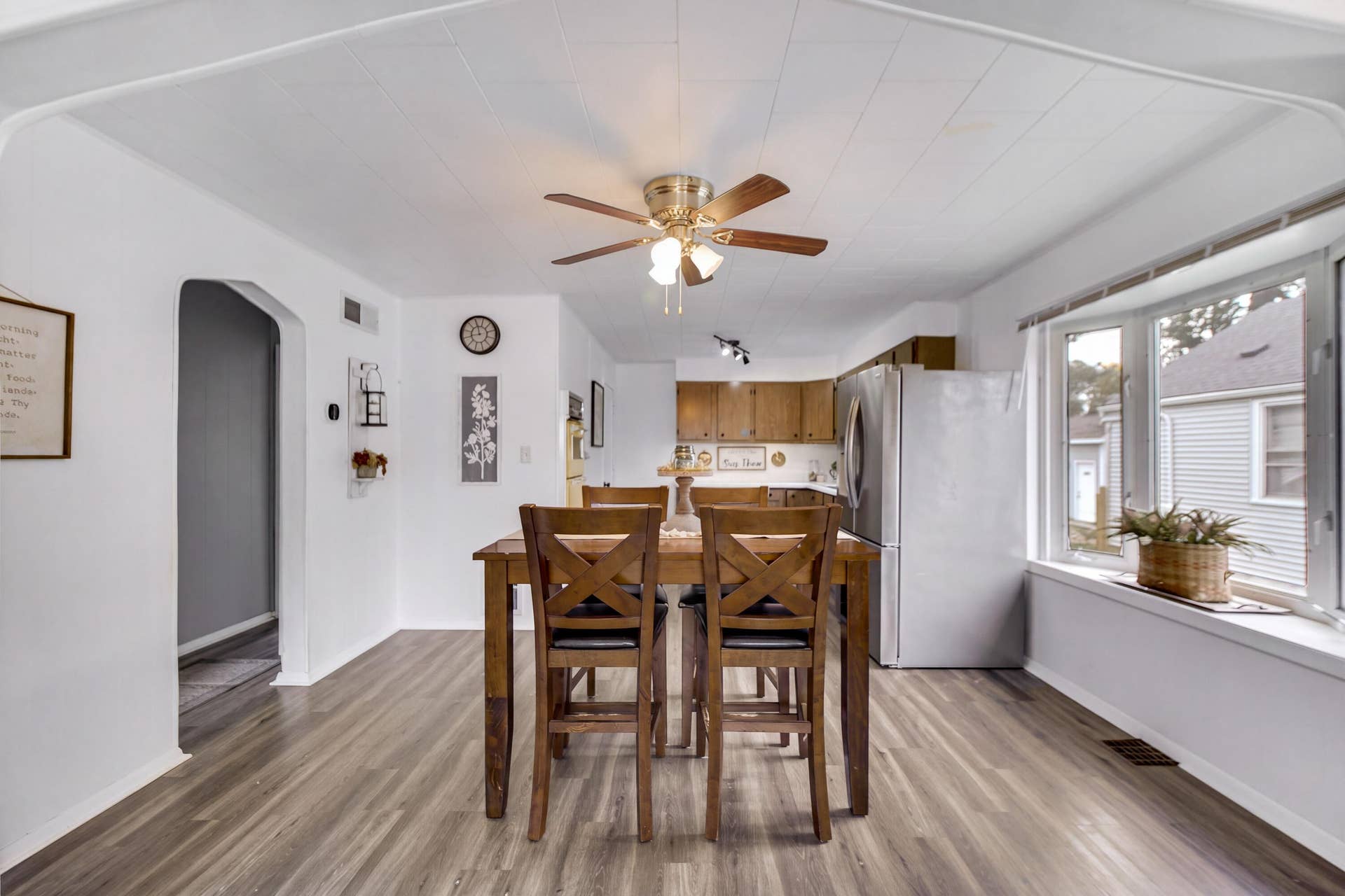 3446 Highway Avenue, Highland, IN 46322 DSC03065