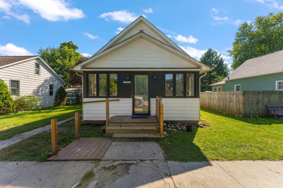 Property photo for 112 Ohio Street, La Crosse, IN