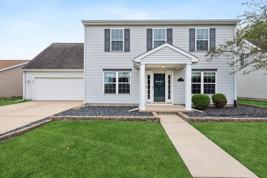 Property photo for 1674 Danvers Pkwy, Valparaiso, IN