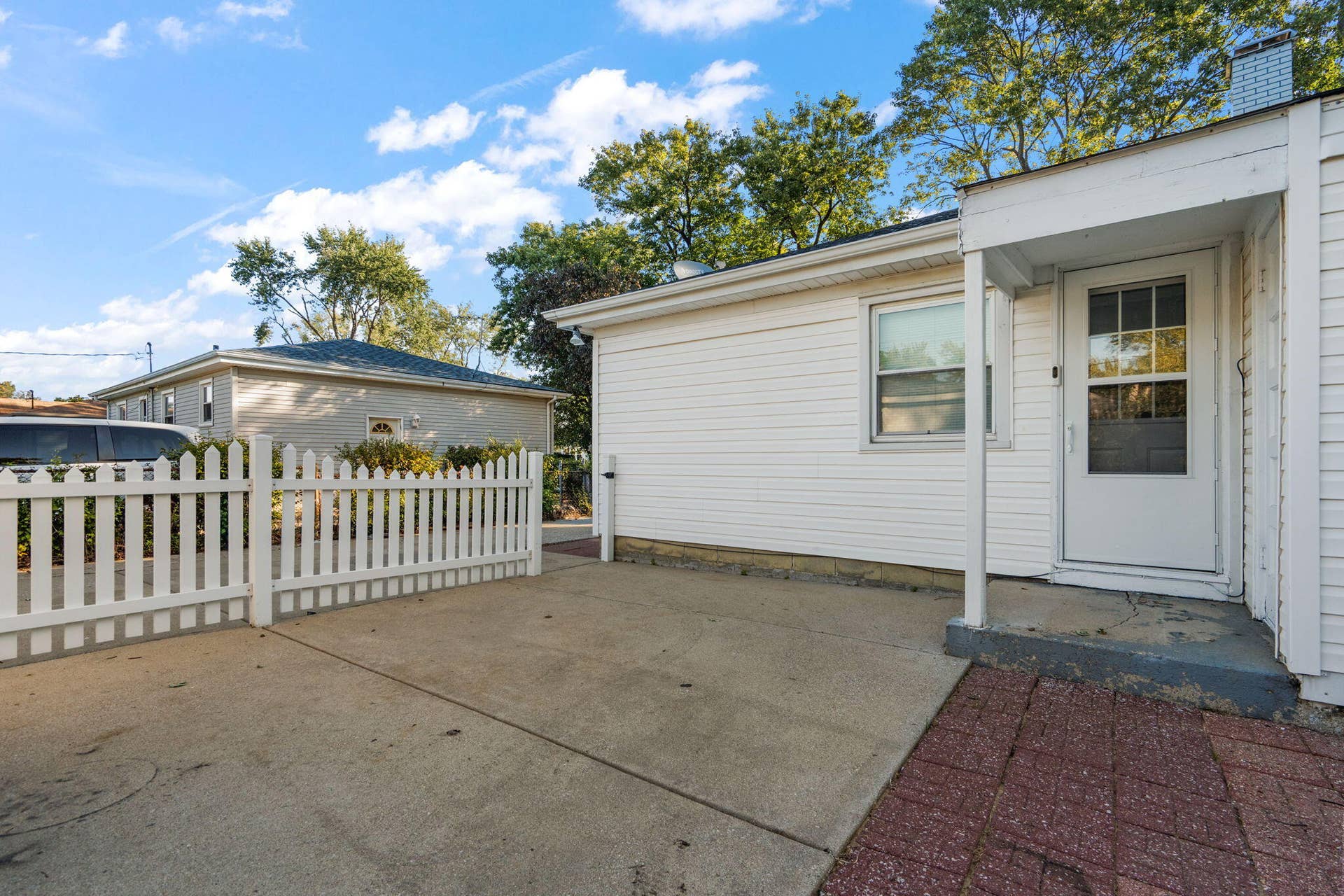8208 Grace Place, Highland, IN 46322 22-web-or-mls-DSC00491