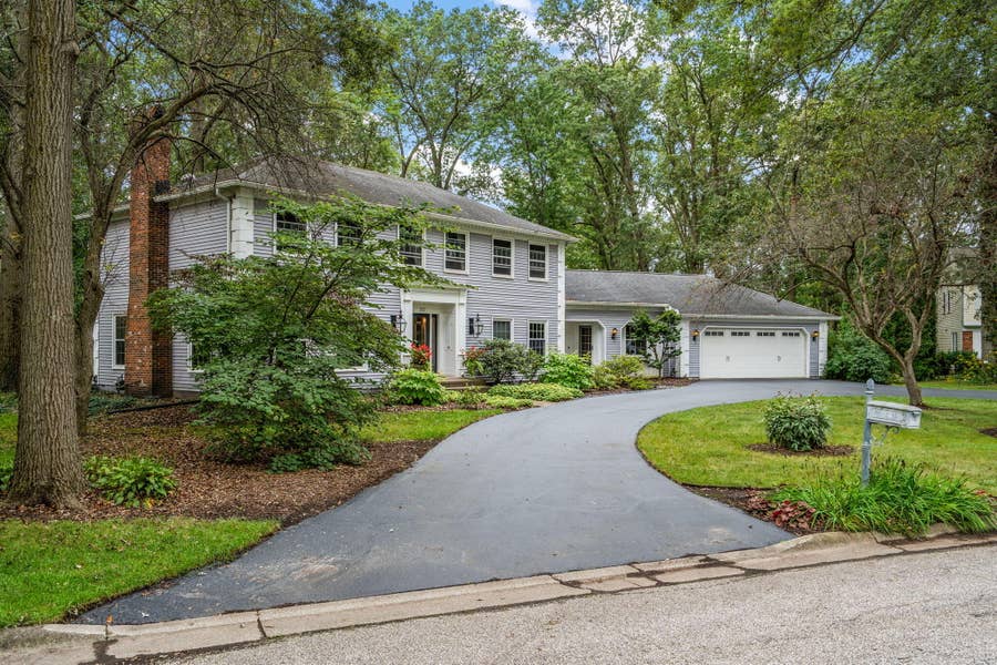Property photo for 202 Oxbow Court, Valparaiso, IN