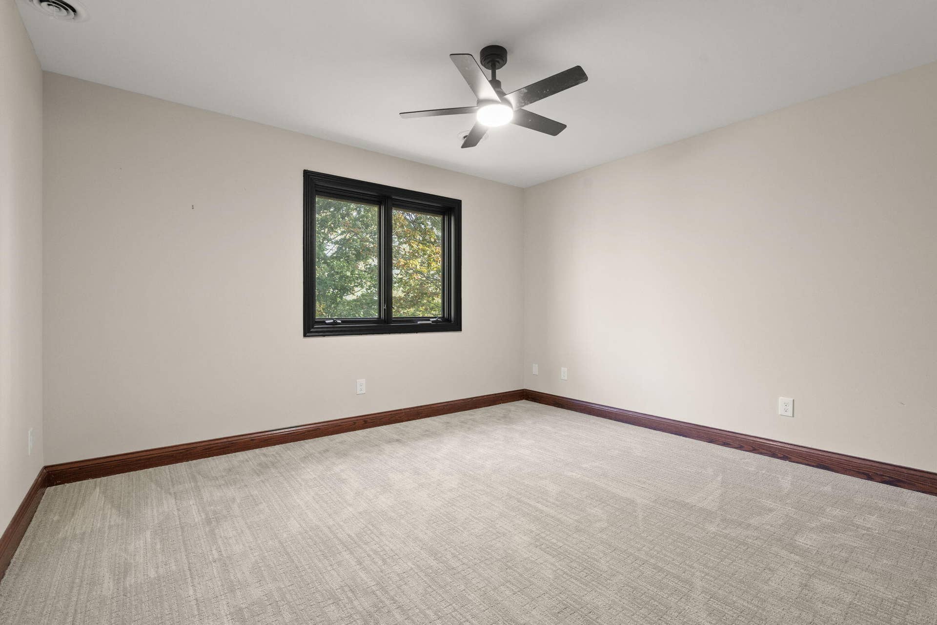 239 Crabapple Lane, Valparaiso, IN 46383 43-web-or-mls-DSC08898
