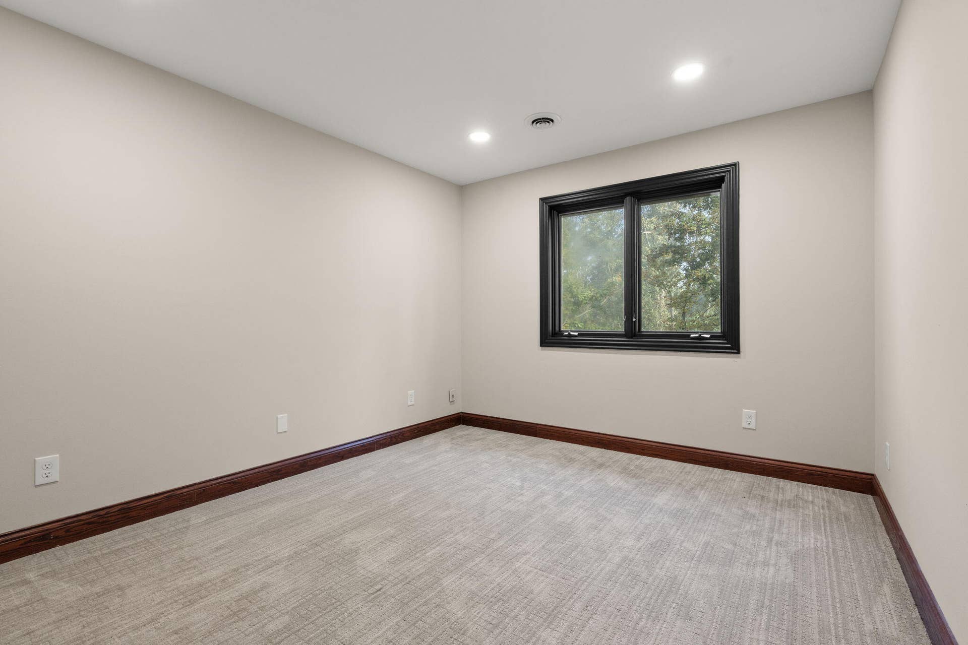 239 Crabapple Lane, Valparaiso, IN 46383 44-web-or-mls-DSC08903