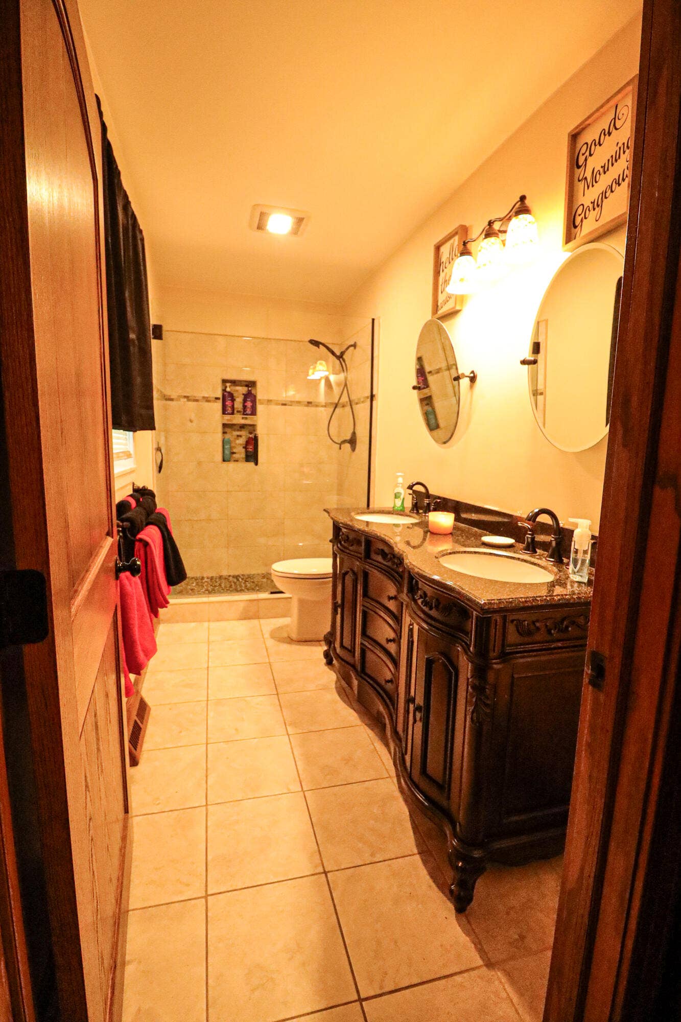 2408 Pepperidge Court, La Porte, IN 46350 0N8A4923