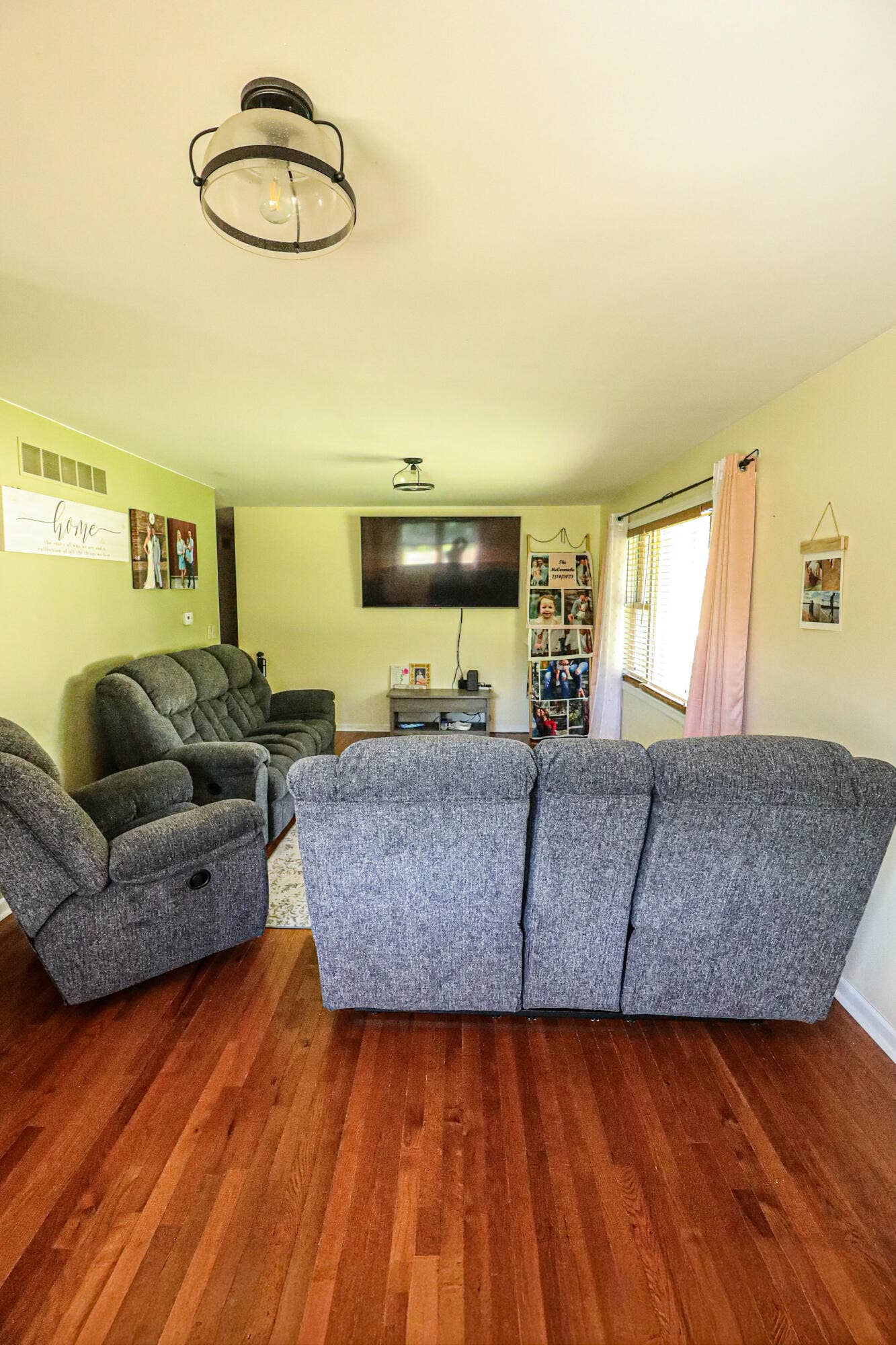 2408 Pepperidge Court, La Porte, IN 46350 0N8A4906