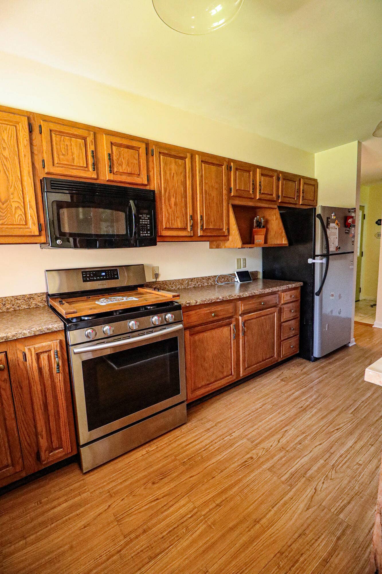 2408 Pepperidge Court, La Porte, IN 46350 0N8A4902