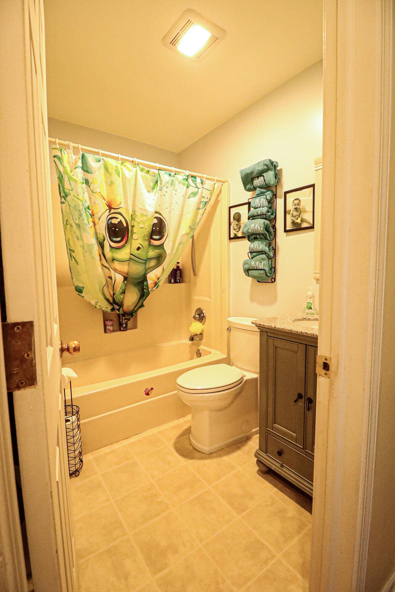 2408 Pepperidge Court, La Porte, IN 46350 0N8A4912 (1)