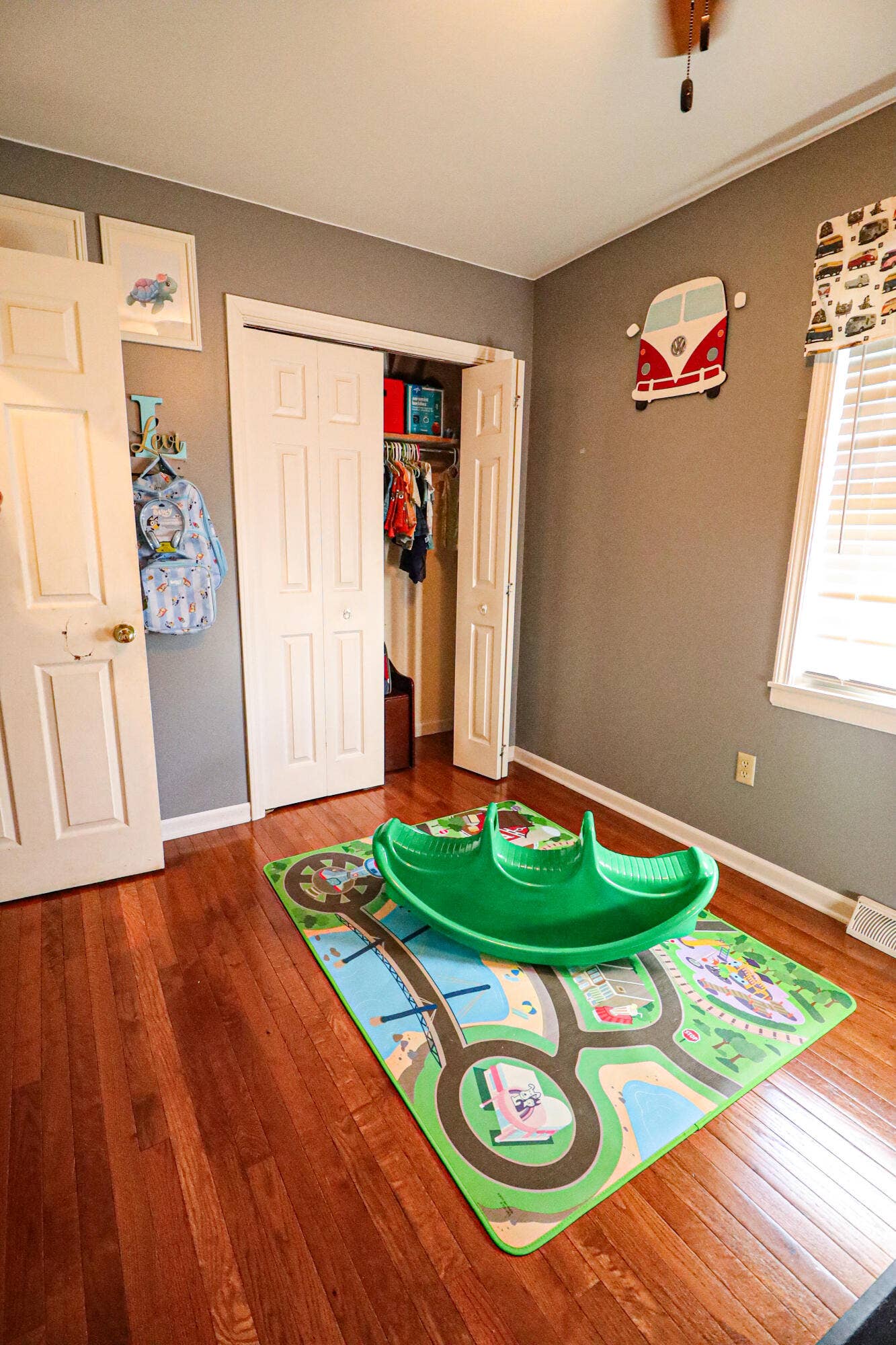 2408 Pepperidge Court, La Porte, IN 46350 0N8A4911