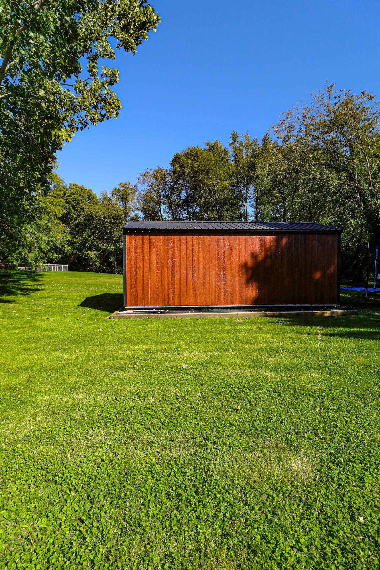 2408 Pepperidge Court, La Porte, IN 46350 0N8A4887
