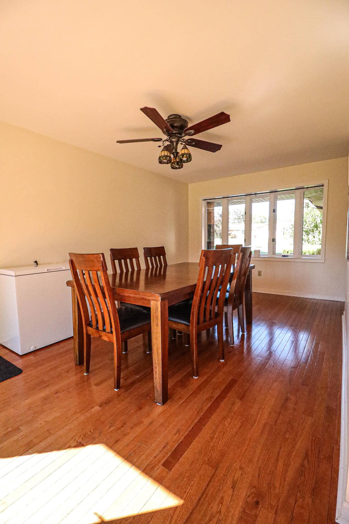 2408 Pepperidge Court, La Porte, IN 46350 0N8A4931