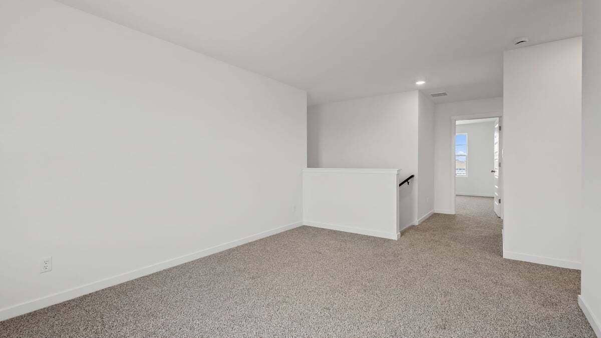 7239W107thWebInt-13