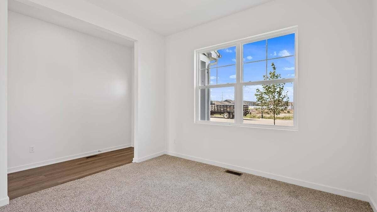7239W107thWebInt-21