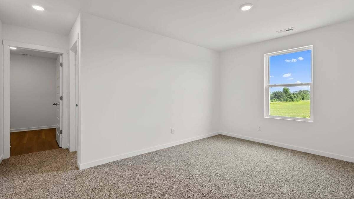 7239W107thWebInt-12