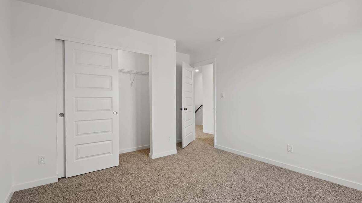 7239W107thWebInt-10