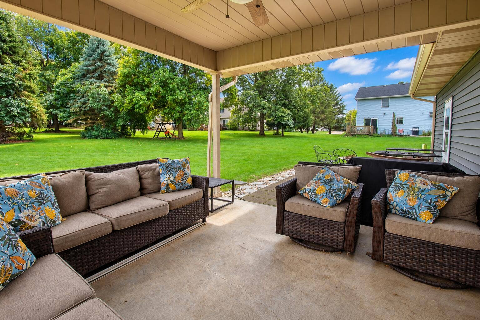 33724 Woodmont Ridge Drive, New Carlisle, IN 46552 33724woodmont30