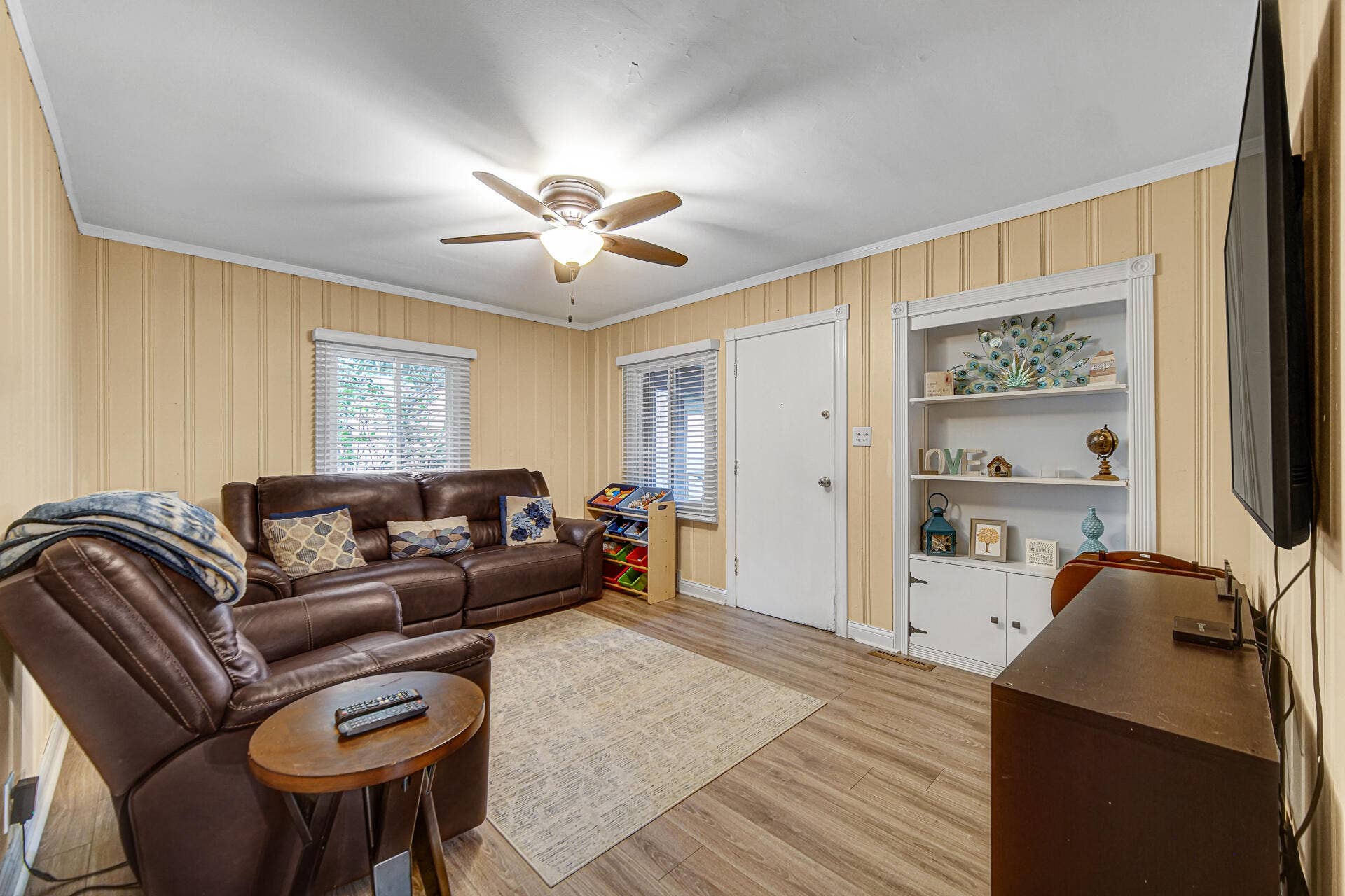 1856 River Drive, Munster, IN 46321 DSC02215