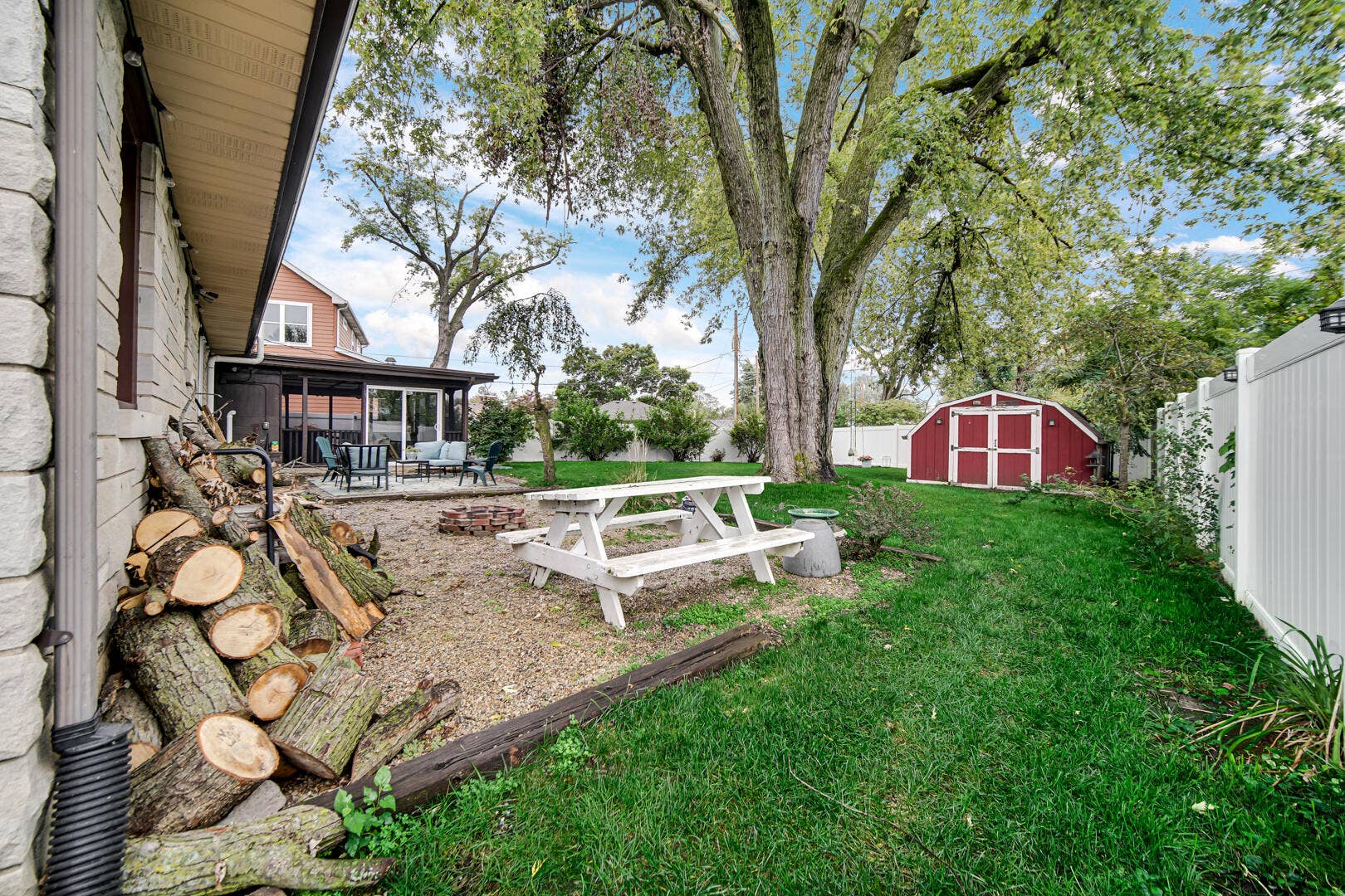 1856 River Drive, Munster, IN 46321 DSC00642