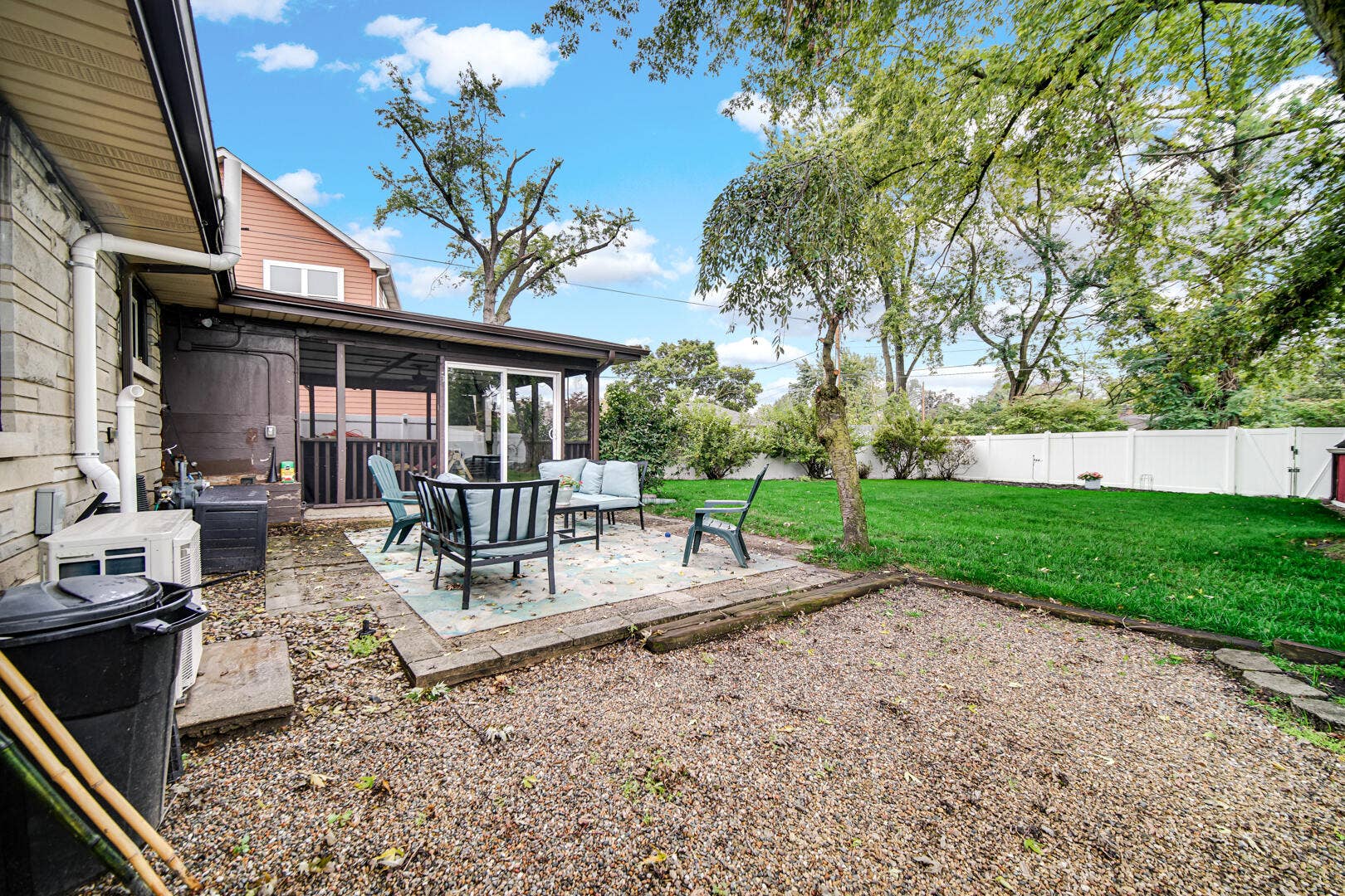 1856 River Drive, Munster, IN 46321 DSC00647
