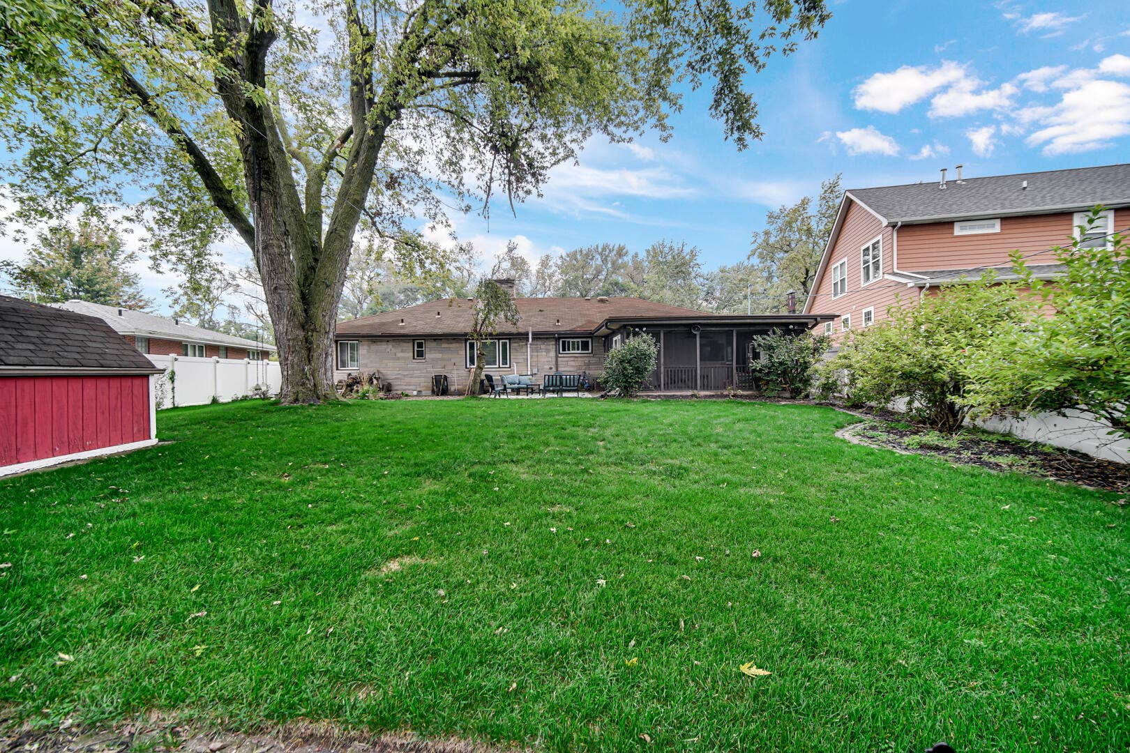 1856 River Drive, Munster, IN 46321 DSC00702