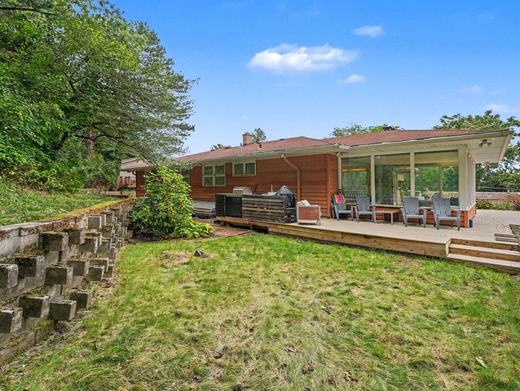 41 Sunset Trail, Portage, IN 46368 backyard