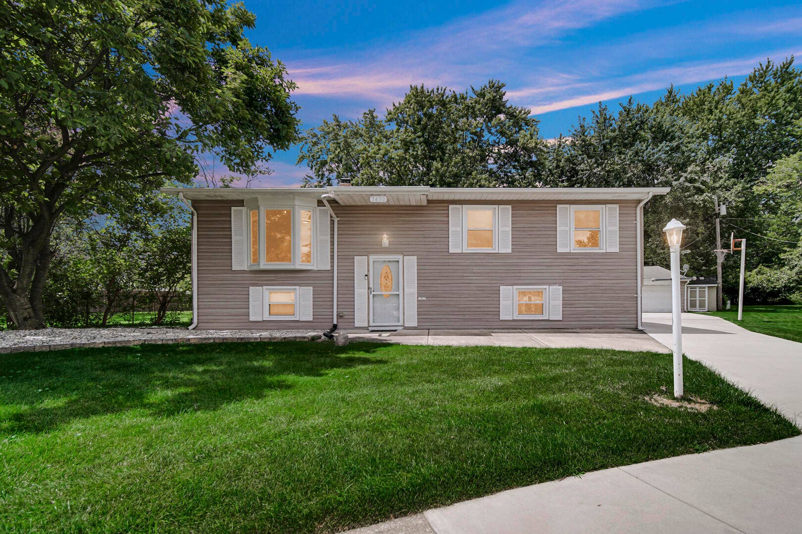 3430 Norman Place, Highland, IN 46322 Front