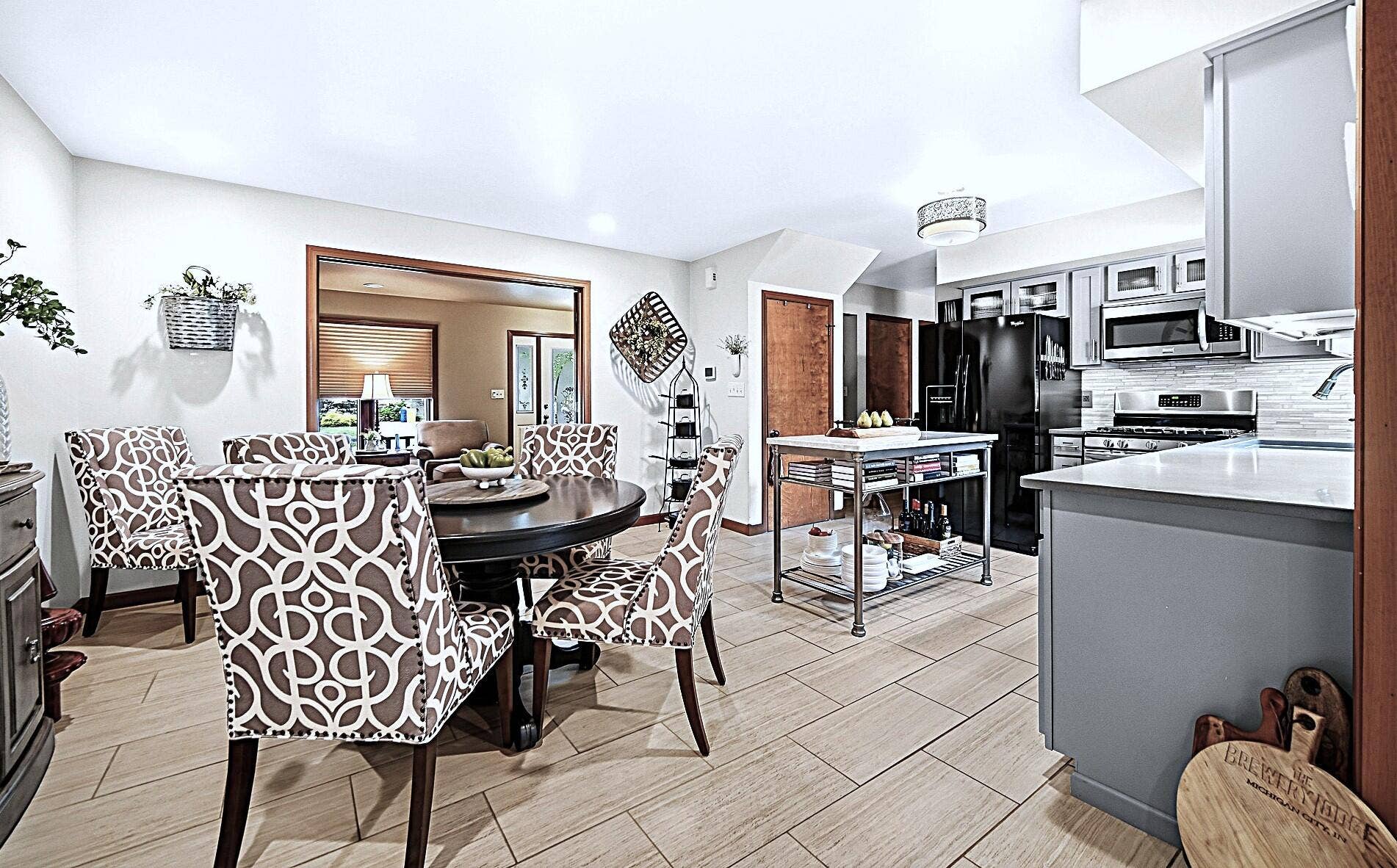 419 True Street, Griffith, IN 46319 DSC04622