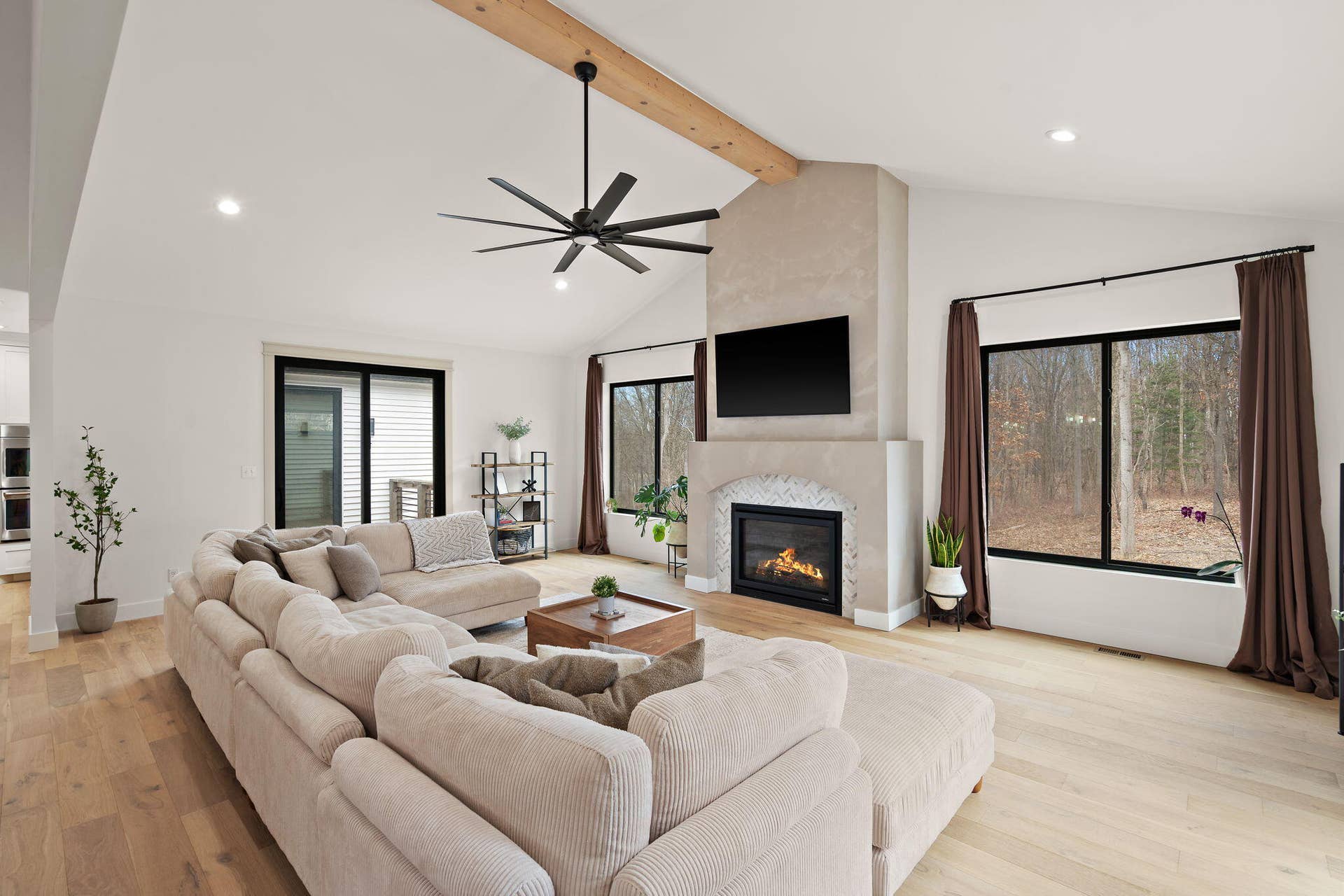 155 W 350, Valparaiso, IN 46385 31-web-or-mls-DSC01547