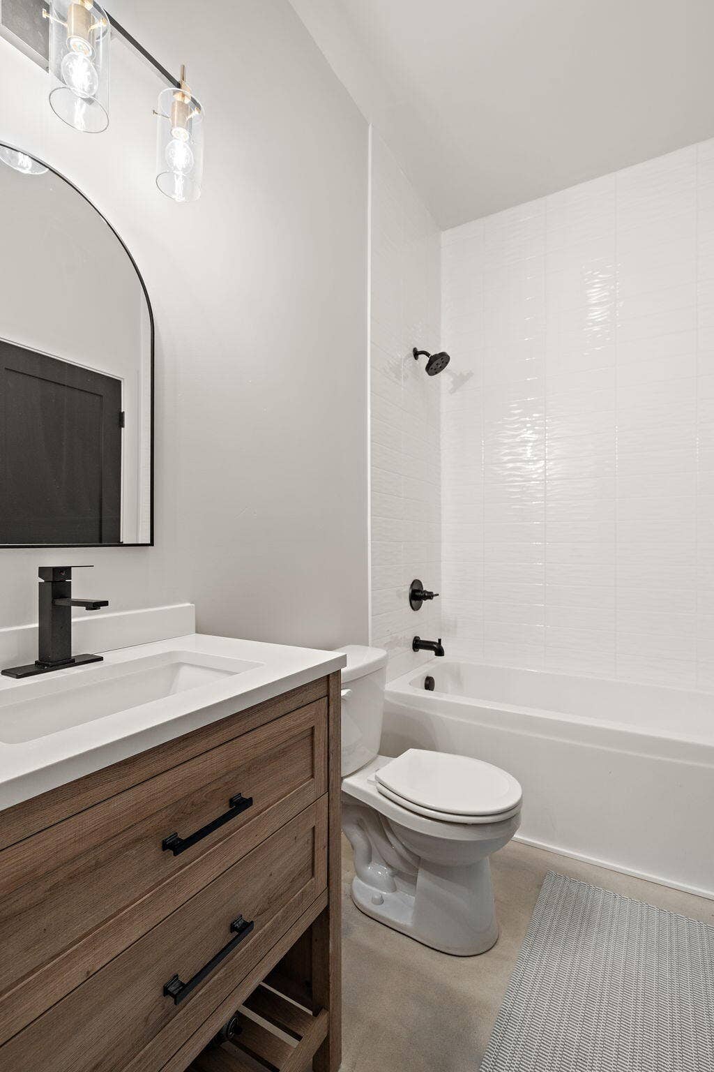 155 W 350, Valparaiso, IN 46385 74-web-or-mls-DSC01724