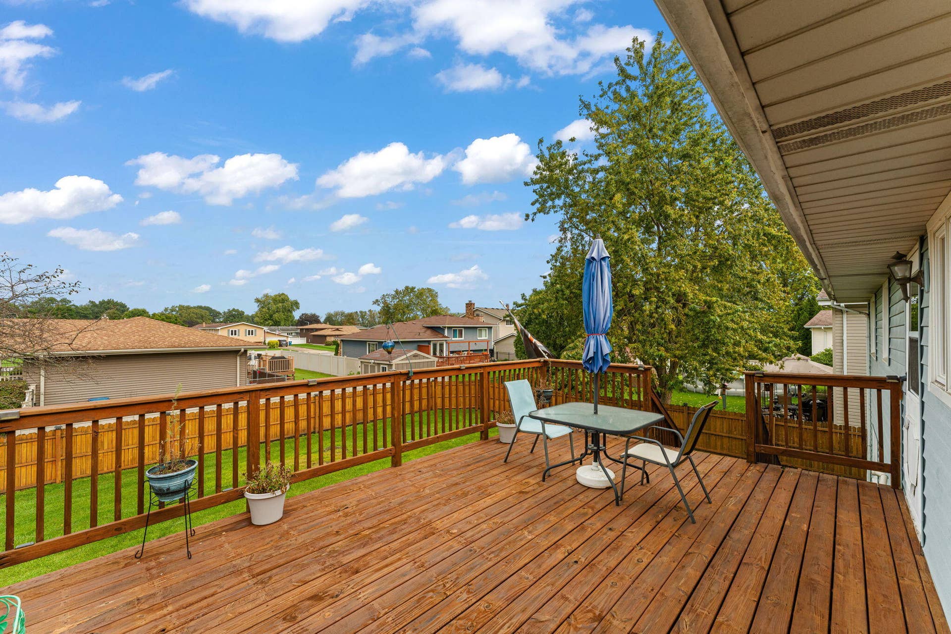 1250 Woodhollow Court, Schererville, IN 46375 upper deck