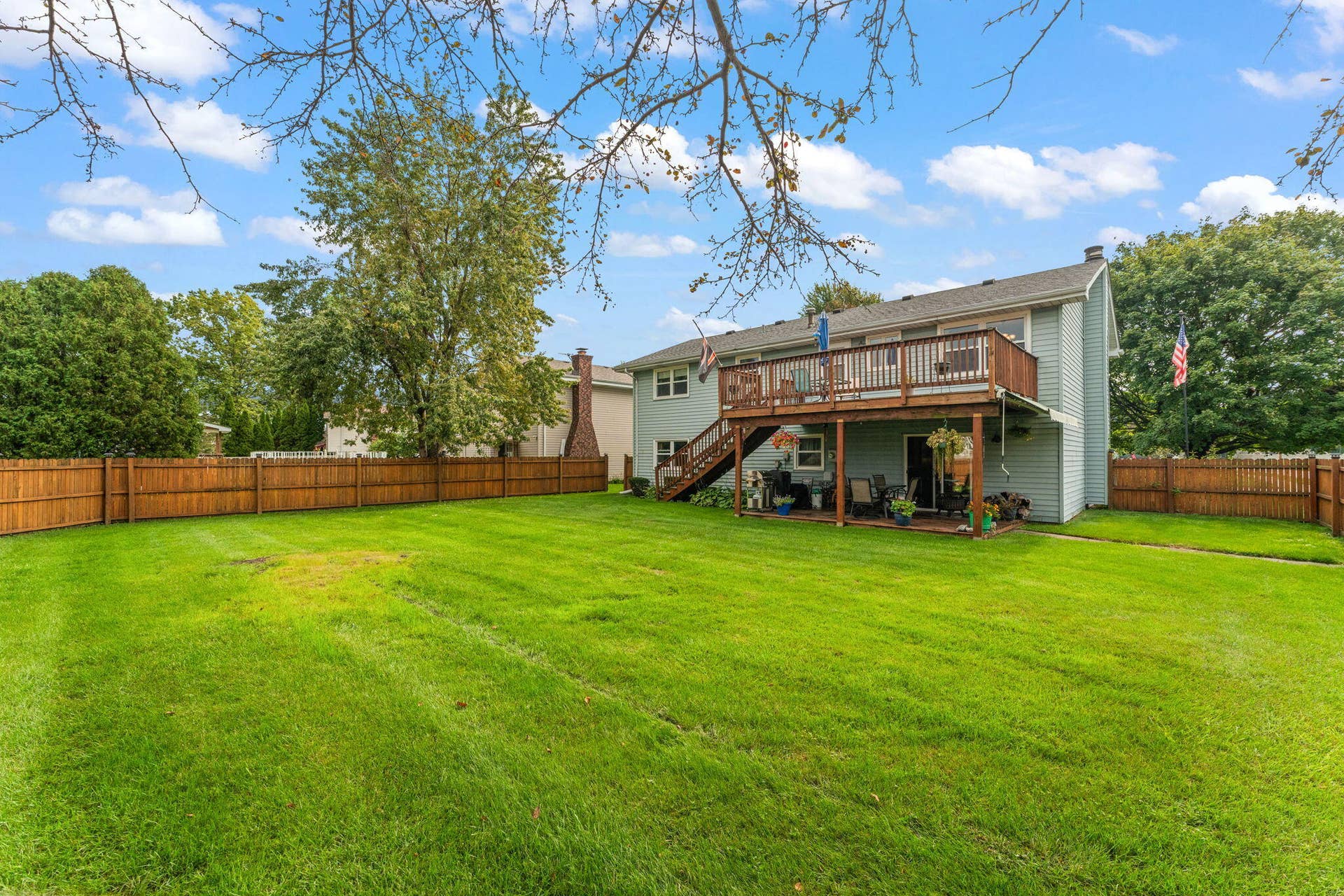 1250 Woodhollow Court, Schererville, IN 46375 back