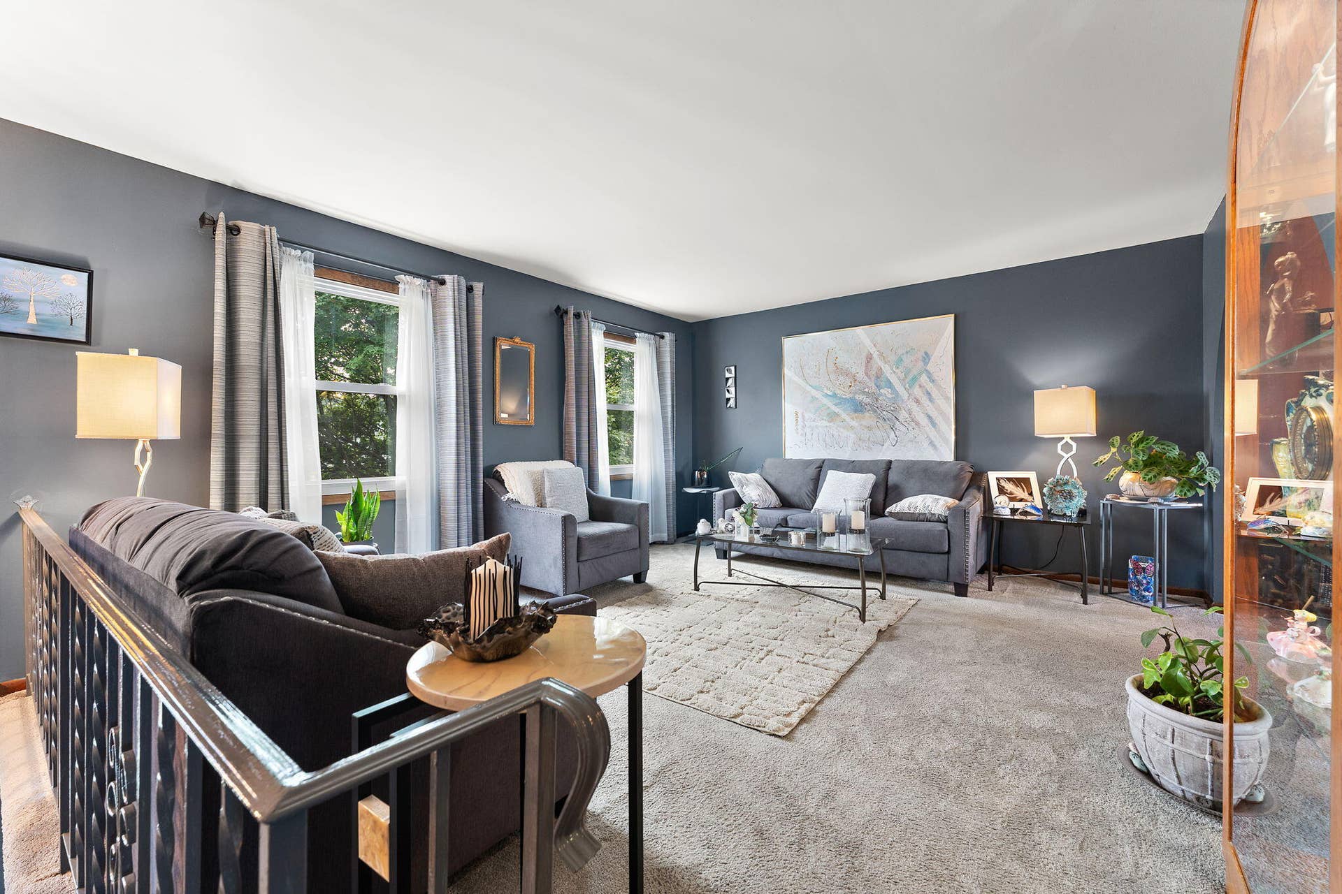 1250 Woodhollow Court, Schererville, IN 46375 living room
