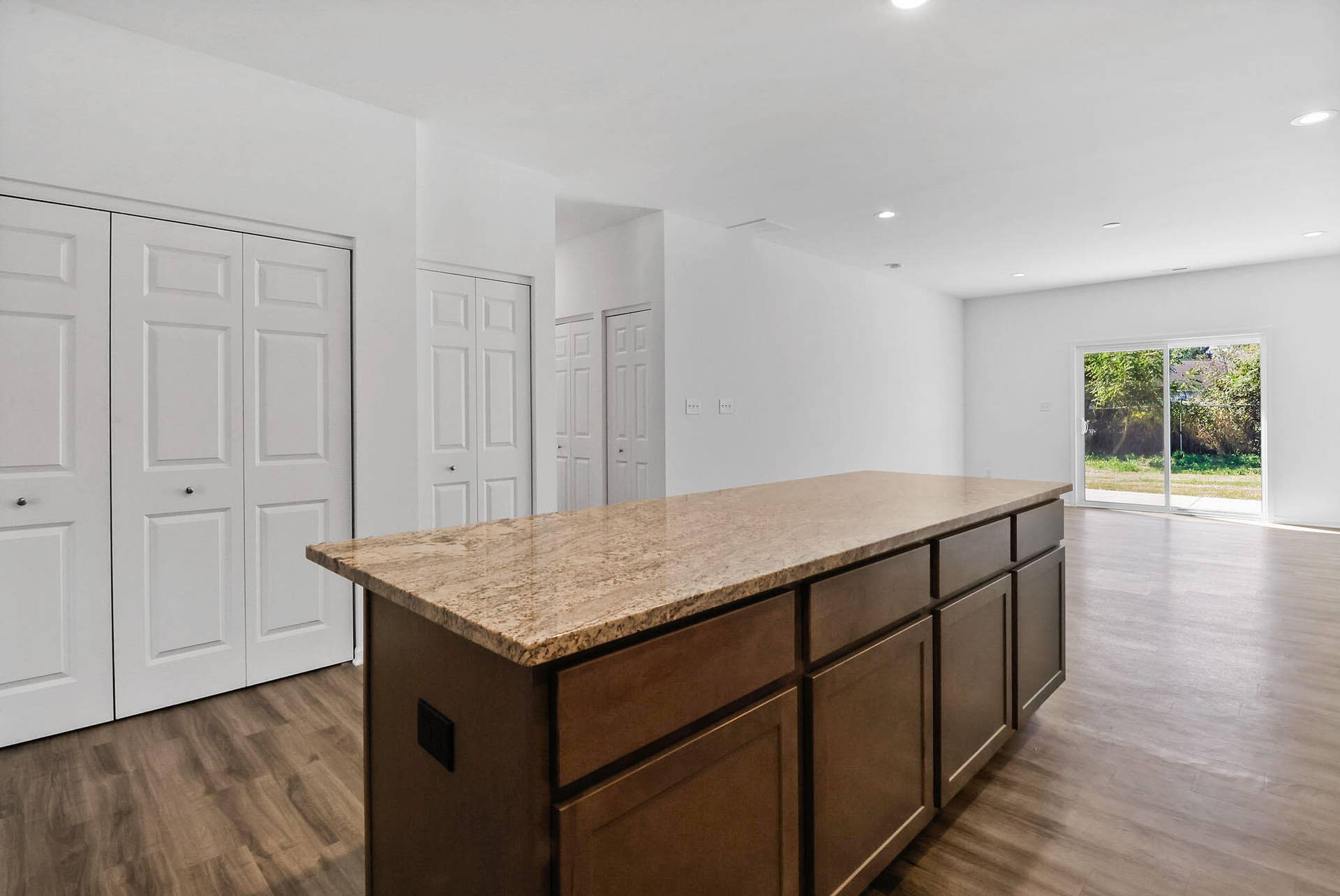 Camelia kitchen and closet doors