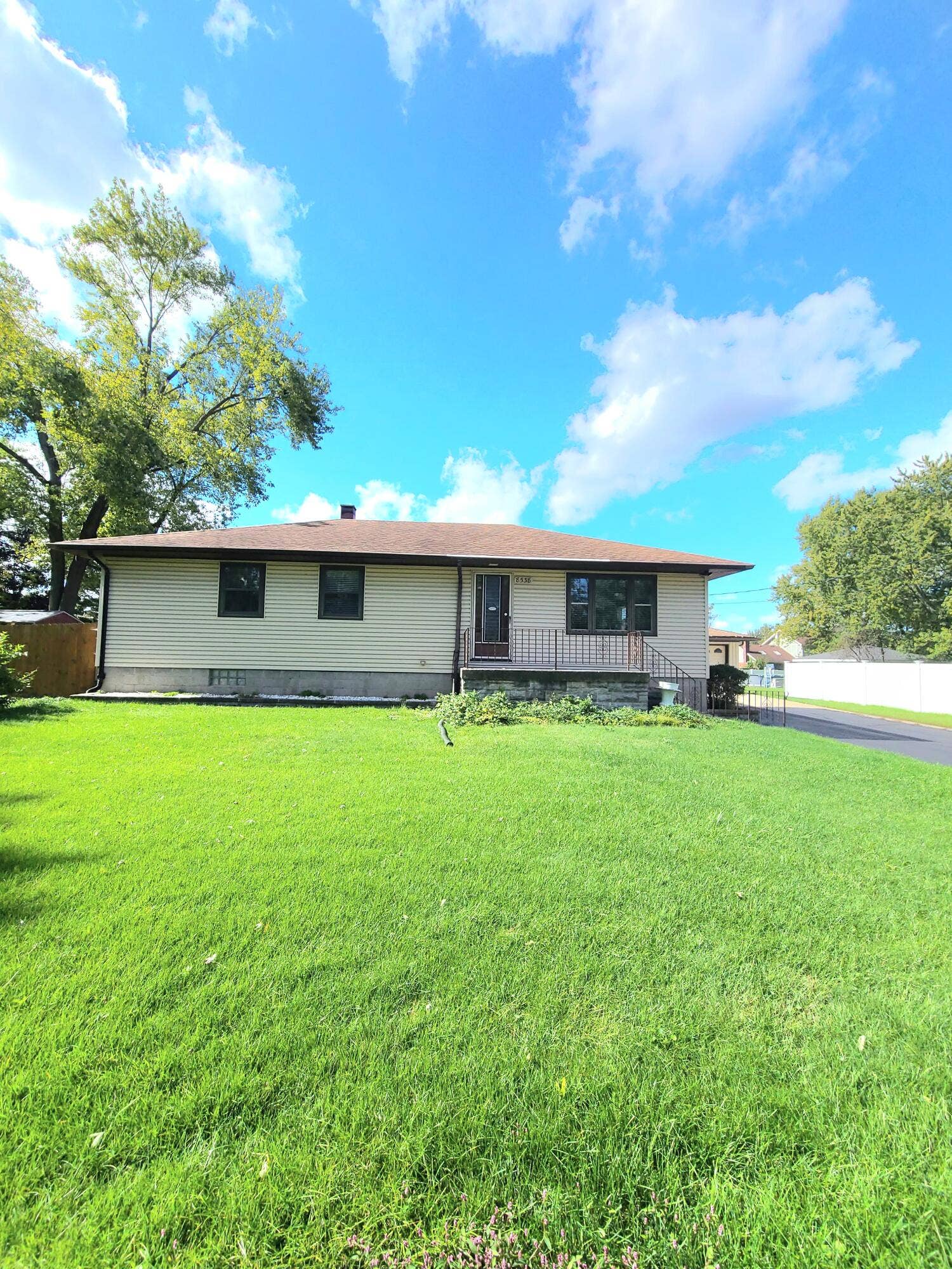 8538 Montfort Drive, St. John, IN 46373 20261002_125027