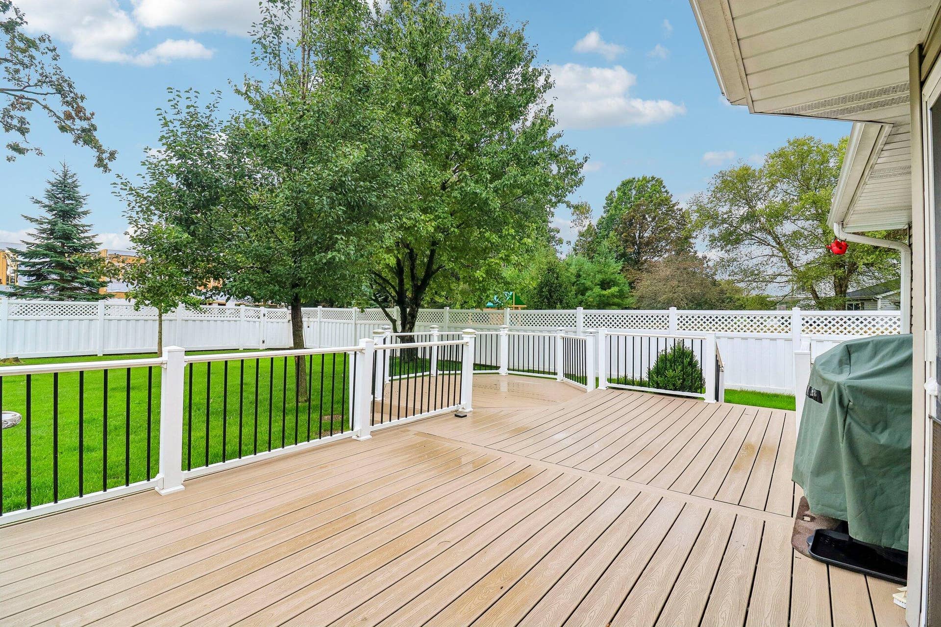 40-web-or-mls-Goldenrod Pl-S0210-040
