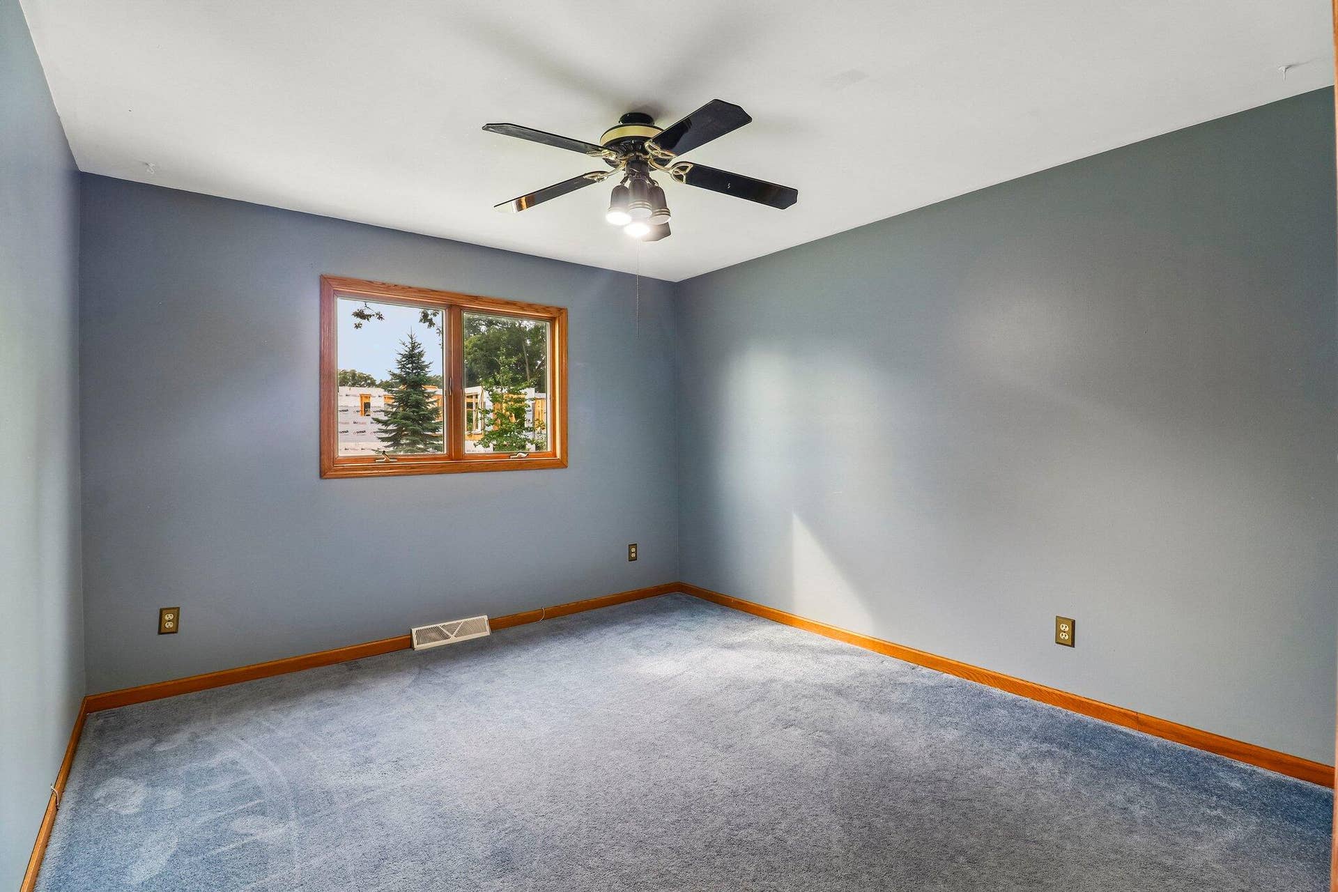 30-web-or-mls-Goldenrod Pl-S0210-030
