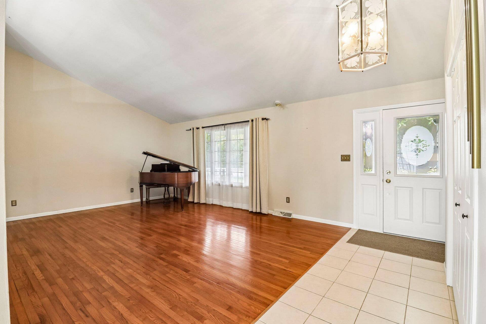 6-web-or-mls-Goldenrod Pl-S0210-006