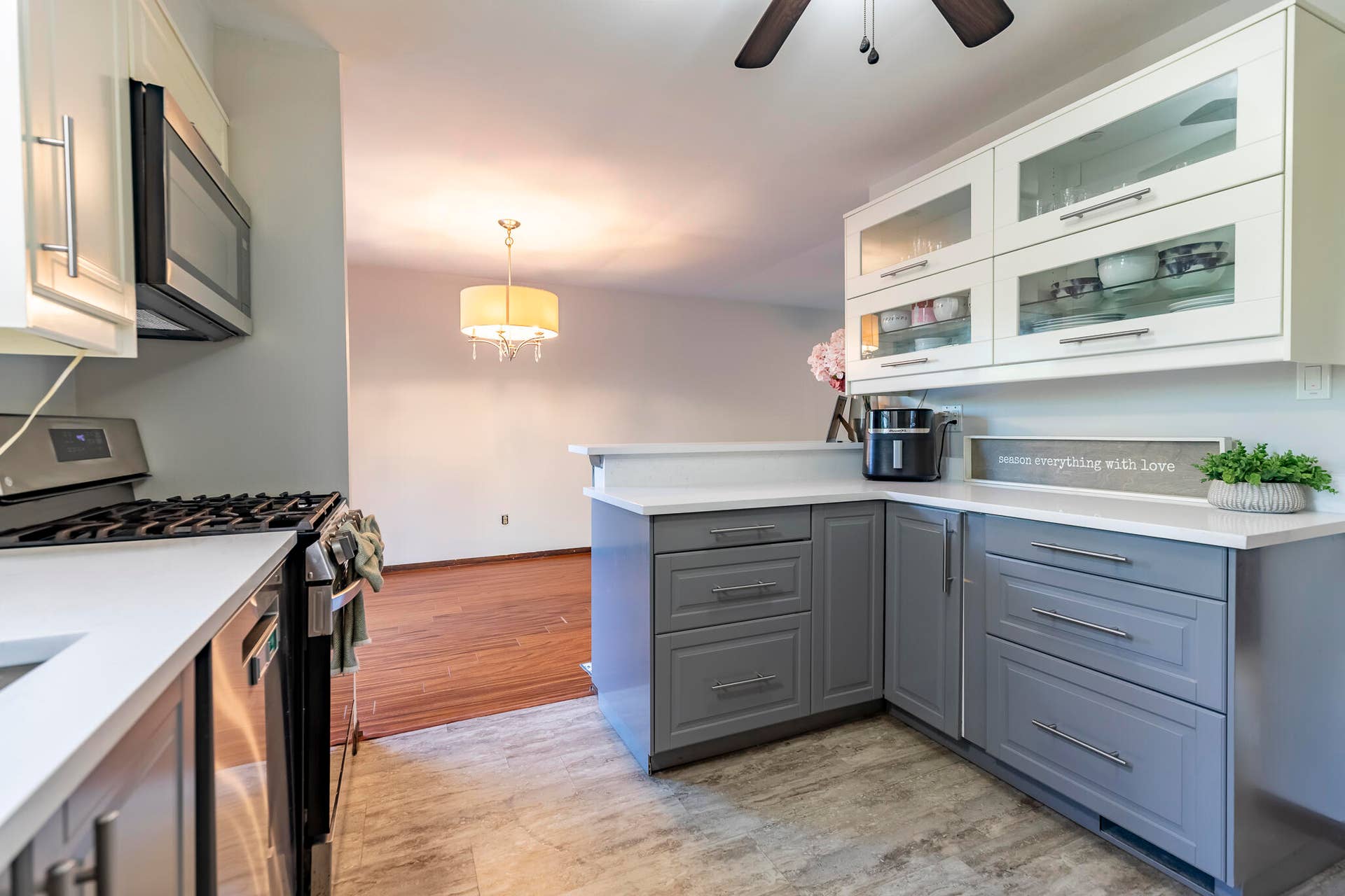 1525 N Indiana St-19